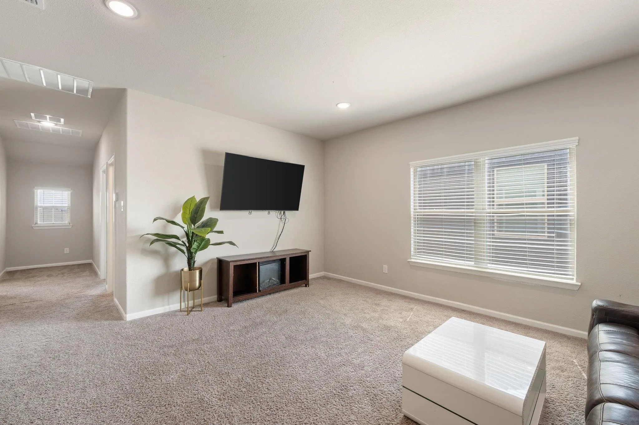 Single Family Residence For Sale in Rockwall County , 1436 Black Canyon Avenue, Royse City, Texas 75189, 5 Bedroom, 4 Bathroom, 2 Garage spaces, 2,928 Sqft, built in 2021, mls#21384910, Real Estate Agent in Royse City, Homes For Sale in Rockwall county, Homes For Sale in Royse City, Realtor in Royse City Texas, Real Estate Brokerage Independent Realty Texas, Luminita Cordes Realtor
