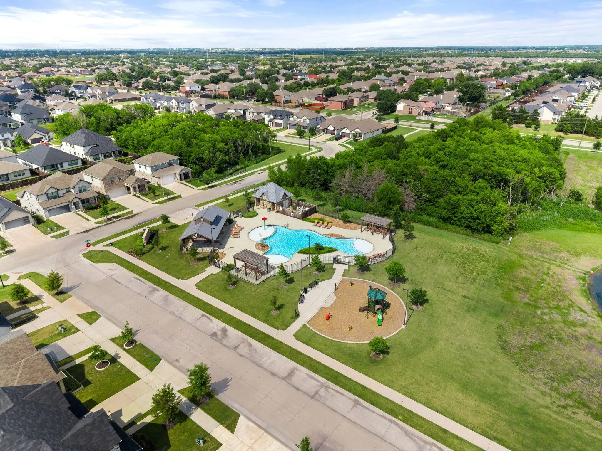 Single Family Residence For Sale in Rockwall County , 1436 Black Canyon Avenue, Royse City, Texas 75189, 5 Bedroom, 4 Bathroom, 2 Garage spaces, 2,928 Sqft, built in 2021, mls#21384910, Real Estate Agent in Royse City, Homes For Sale in Rockwall county, Homes For Sale in Royse City, Realtor in Royse City Texas, Real Estate Brokerage Independent Realty Texas, Luminita Cordes Realtor