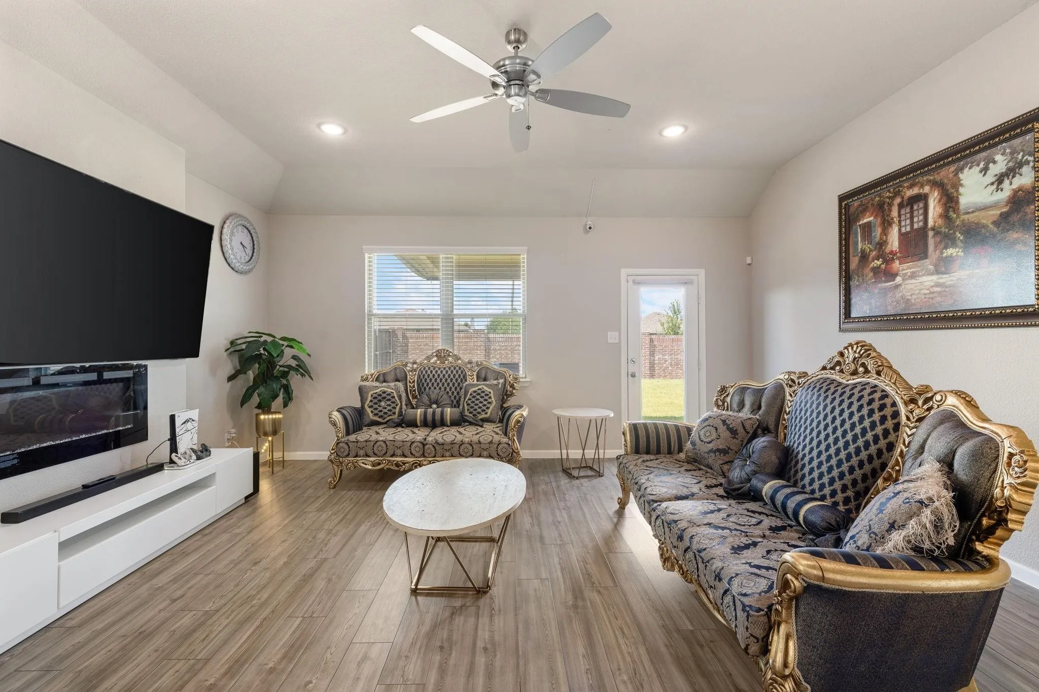 Single Family Residence For Sale in Rockwall County , 1436 Black Canyon Avenue, Royse City, Texas 75189, 5 Bedroom, 4 Bathroom, 2 Garage spaces, 2,928 Sqft, built in 2021, mls#21384910, Real Estate Agent in Royse City, Homes For Sale in Rockwall county, Homes For Sale in Royse City, Realtor in Royse City Texas, Real Estate Brokerage Independent Realty Texas, Luminita Cordes Realtor
