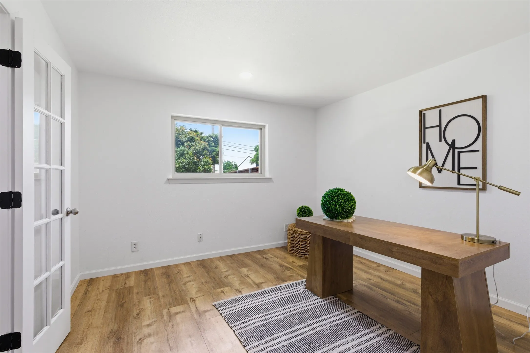 Single Family Residence For Rent in Dallas County , 11022 Ferndale Road, Dallas, Texas 75238, 4 Bedroom, 3 Bathroom, 2 Garage spaces, 2,457 Sqft, built in 1967, mls#21384934, Real Estate Agent in Dallas, Homes For Rent in Dallas county, Homes For Rent in Dallas, Realtor in Dallas Texas, Real Estate Brokerage Independent Realty Texas, Luminita Cordes Realtor