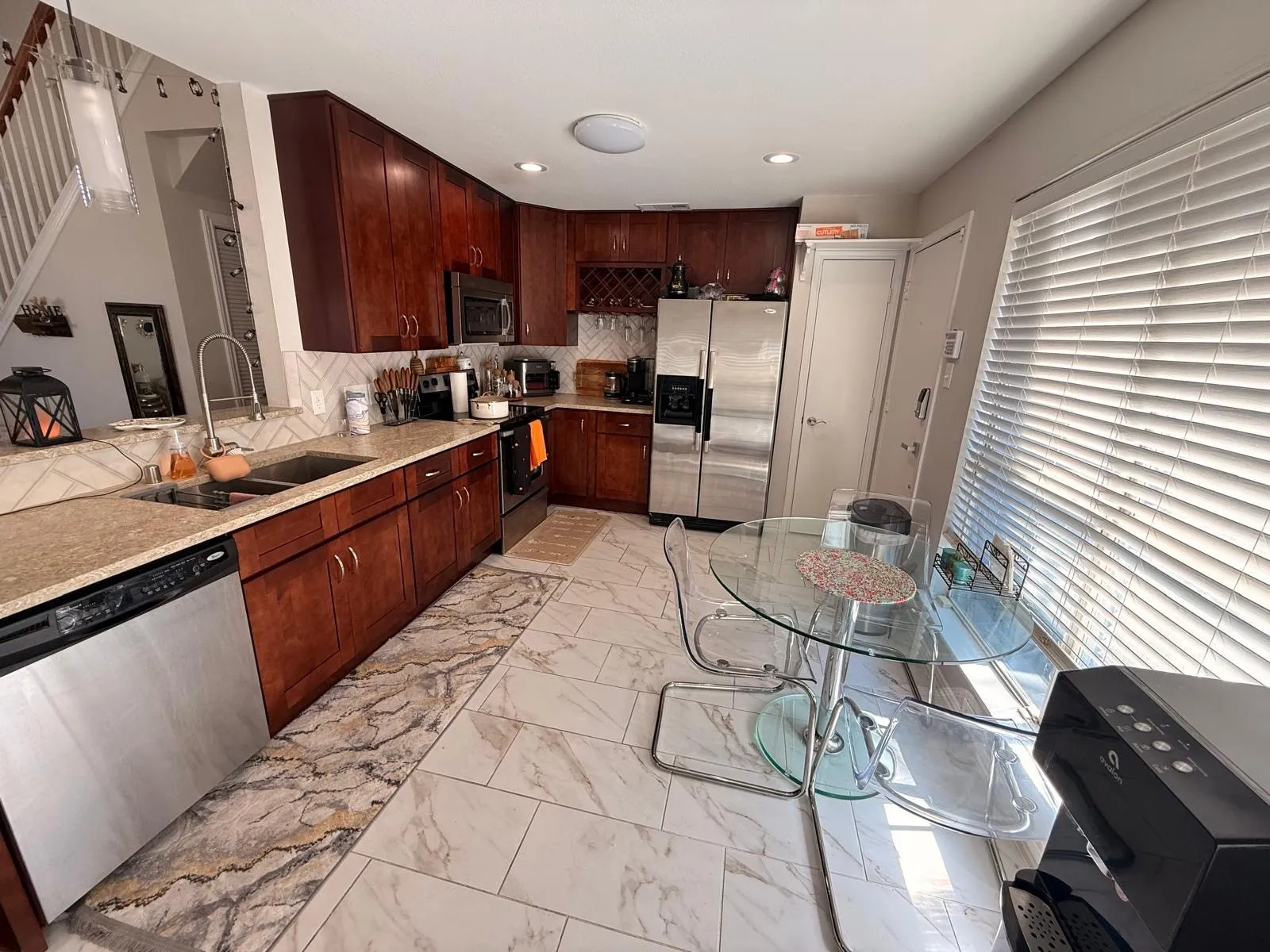 Single Family Residence For Rent in Dallas County , 12910 Hilltop Drive, Balch Springs, Texas 75180, 3 Bedroom, 2 Bathroom, 2 Garage spaces, 1,639 Sqft, built in 1994, mls#21384935, Real Estate Agent in Balch Springs, Homes For Rent in Dallas county, Homes For Rent in Balch Springs, Realtor in Balch Springs Texas, Real Estate Brokerage Independent Realty Texas, Luminita Cordes Realtor
