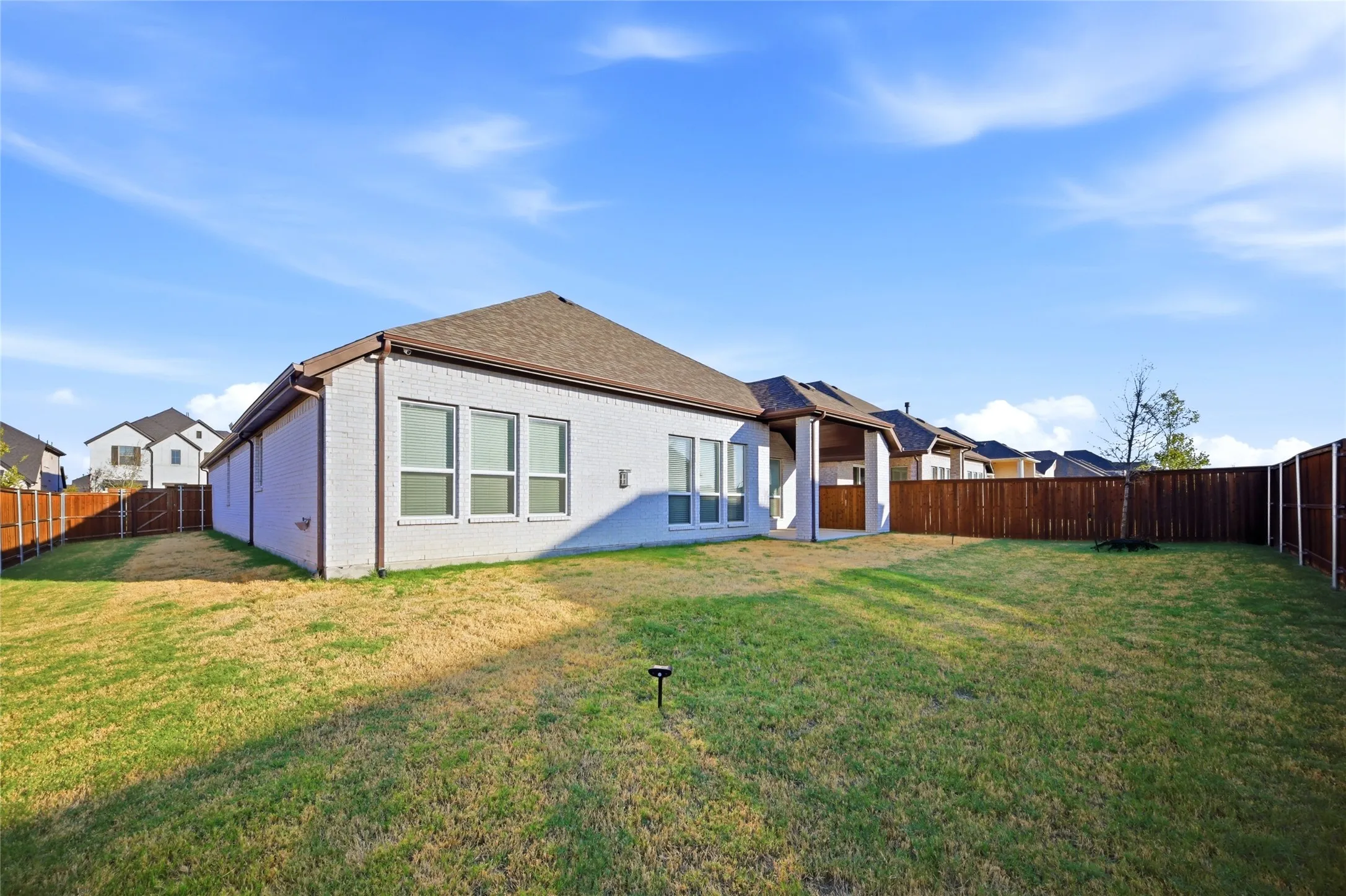 Single Family Residence For Rent in Collin County , 2536 Burnely Court, Celina, Texas 75009, 4 Bedroom, 4 Bathroom, 3 Garage spaces, 2,948 Sqft, built in 2023, mls#21384879, Real Estate Agent in Celina, Homes For Rent in Collin county, Homes For Rent in Celina, Realtor in Celina Texas, Real Estate Brokerage Independent Realty Texas, Luminita Cordes Realtor