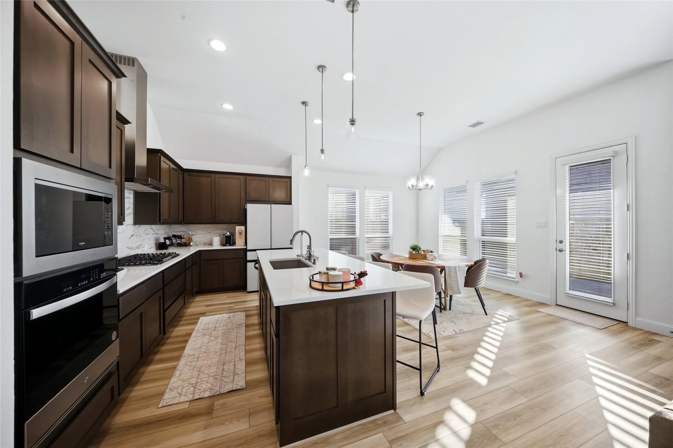 Single Family Residence For Rent in Collin County , 2536 Burnely Court, Celina, Texas 75009, 4 Bedroom, 4 Bathroom, 3 Garage spaces, 2,948 Sqft, built in 2023, mls#21384879, Real Estate Agent in Celina, Homes For Rent in Collin county, Homes For Rent in Celina, Realtor in Celina Texas, Real Estate Brokerage Independent Realty Texas, Luminita Cordes Realtor