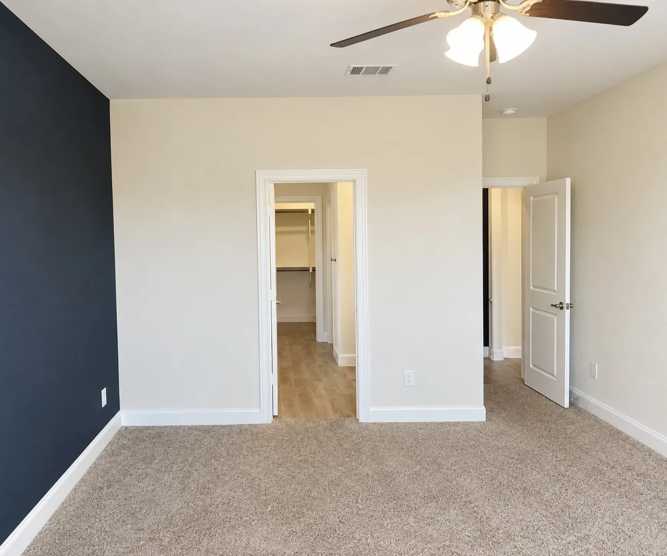 Single Family Residence For Rent in Denton County , 11109 Gold Pan Trail, Aubrey, Texas 76227, 3 Bedroom, 2 Bathroom, 1 Garage spaces, 1,633 Sqft, built in 2022, mls#21384940, Real Estate Agent in Aubrey, Homes For Rent in Denton county, Homes For Rent in Aubrey, Realtor in Aubrey Texas, Real Estate Brokerage Independent Realty Texas, Luminita Cordes Realtor