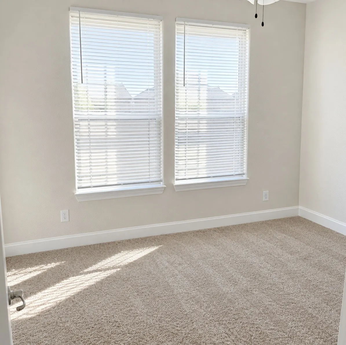 Single Family Residence For Rent in Denton County , 11109 Gold Pan Trail, Aubrey, Texas 76227, 3 Bedroom, 2 Bathroom, 1 Garage spaces, 1,633 Sqft, built in 2022, mls#21384940, Real Estate Agent in Aubrey, Homes For Rent in Denton county, Homes For Rent in Aubrey, Realtor in Aubrey Texas, Real Estate Brokerage Independent Realty Texas, Luminita Cordes Realtor