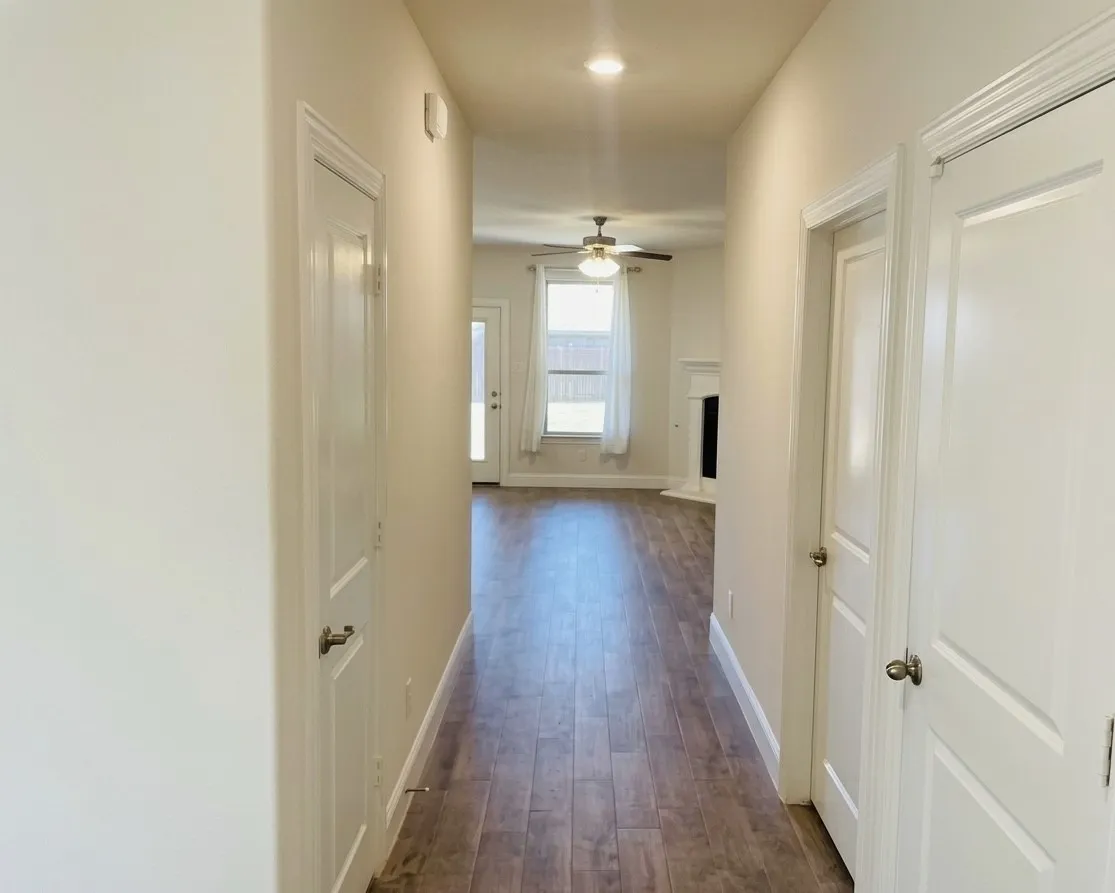 Single Family Residence For Rent in Denton County , 11109 Gold Pan Trail, Aubrey, Texas 76227, 3 Bedroom, 2 Bathroom, 1 Garage spaces, 1,633 Sqft, built in 2022, mls#21384940, Real Estate Agent in Aubrey, Homes For Rent in Denton county, Homes For Rent in Aubrey, Realtor in Aubrey Texas, Real Estate Brokerage Independent Realty Texas, Luminita Cordes Realtor