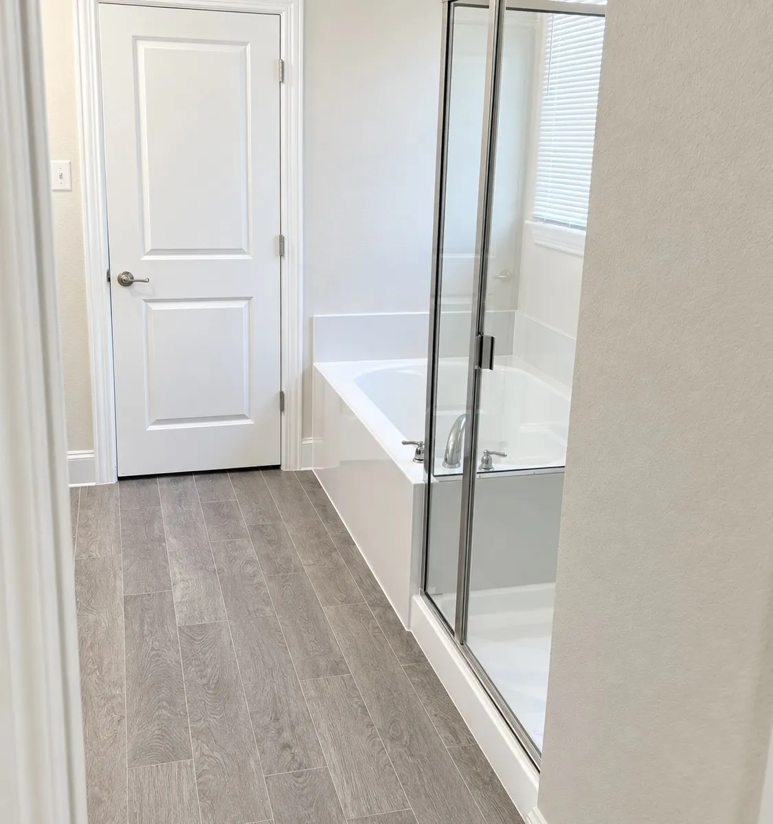 Single Family Residence For Rent in Denton County , 11109 Gold Pan Trail, Aubrey, Texas 76227, 3 Bedroom, 2 Bathroom, 1 Garage spaces, 1,633 Sqft, built in 2022, mls#21384940, Real Estate Agent in Aubrey, Homes For Rent in Denton county, Homes For Rent in Aubrey, Realtor in Aubrey Texas, Real Estate Brokerage Independent Realty Texas, Luminita Cordes Realtor
