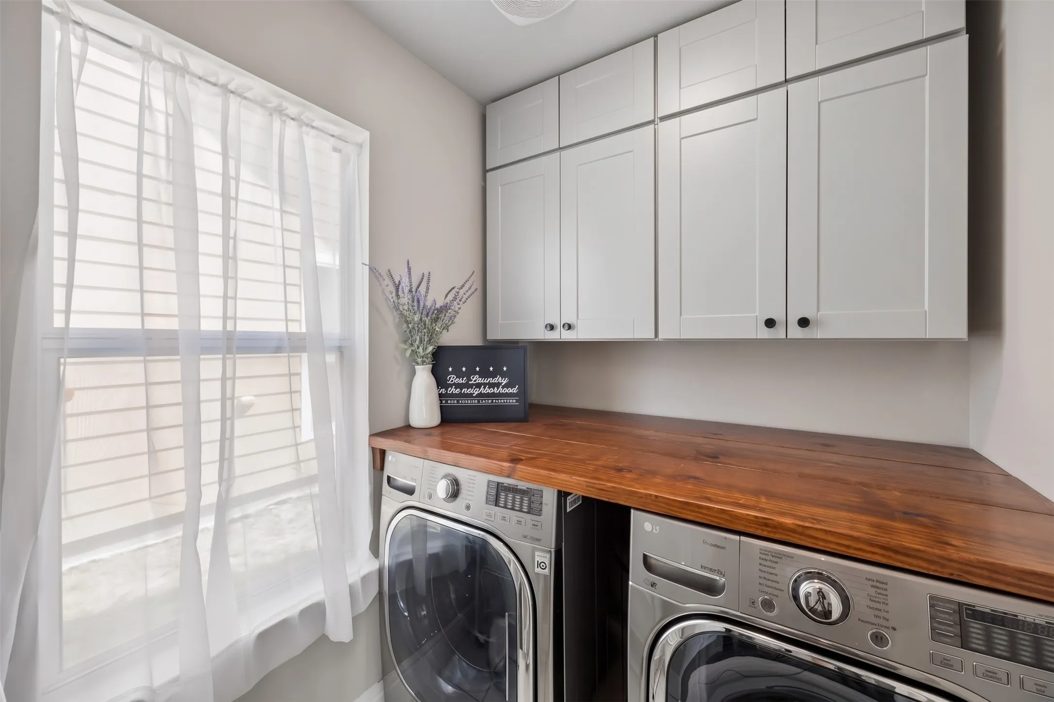 Single Family Residence For Sale in Denton County , 1117 King George Lane, Savannah, Texas 76227, 3 Bedroom, 3 Bathroom, 2 Garage spaces, 1,509 Sqft, built in 2006, mls#21384920, Real Estate Agent in Savannah, Homes For Sale in Denton county, Homes For Sale in Savannah, Realtor in Savannah Texas, Real Estate Brokerage Independent Realty Texas, Luminita Cordes Realtor