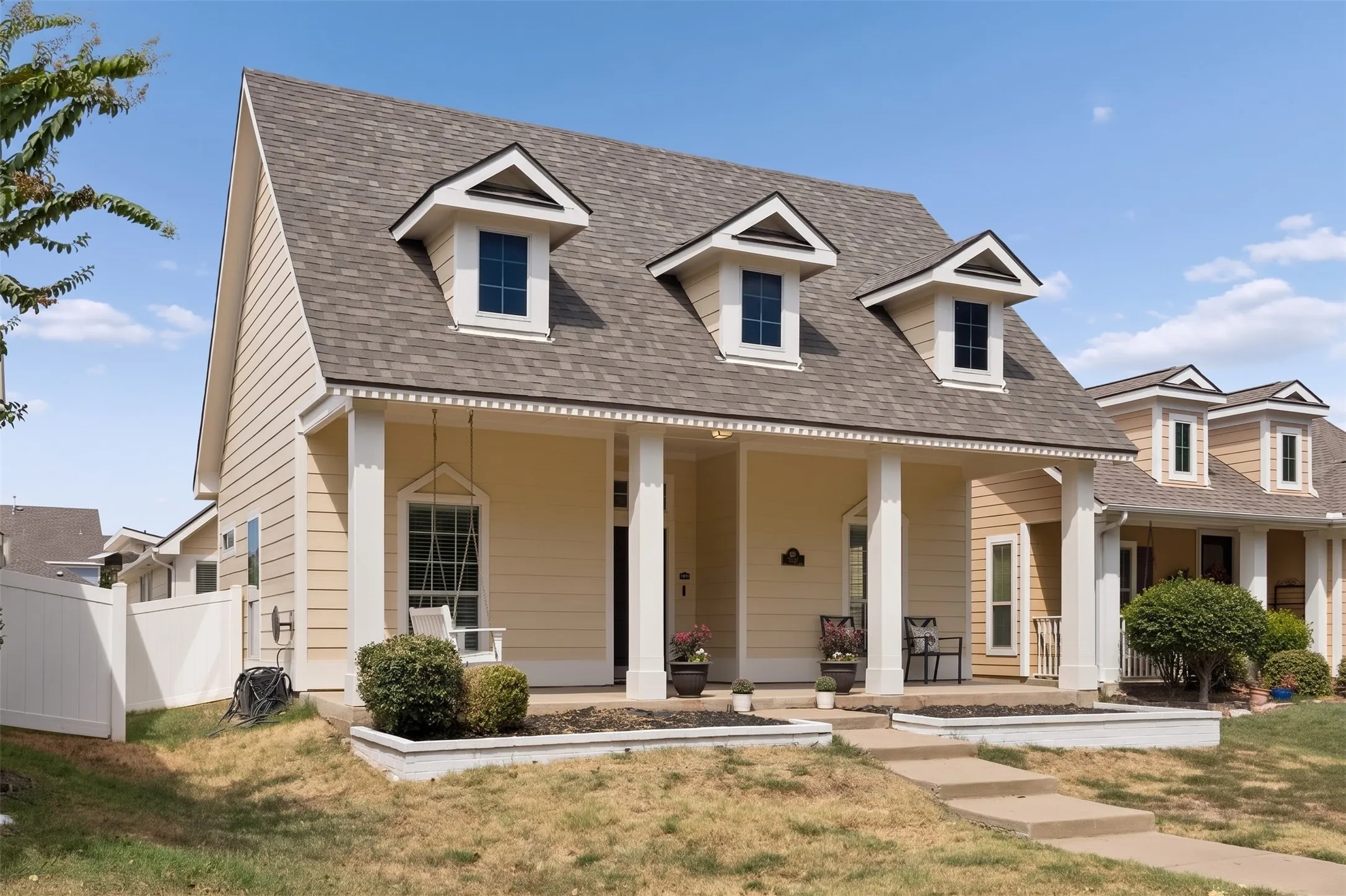 Single Family Residence For Sale in Denton County , 1117 King George Lane, Savannah, Texas 76227, 3 Bedroom, 3 Bathroom, 2 Garage spaces, 1,509 Sqft, built in 2006, mls#21384920, Real Estate Agent in Savannah, Homes For Sale in Denton county, Homes For Sale in Savannah, Realtor in Savannah Texas, Real Estate Brokerage Independent Realty Texas, Luminita Cordes Realtor