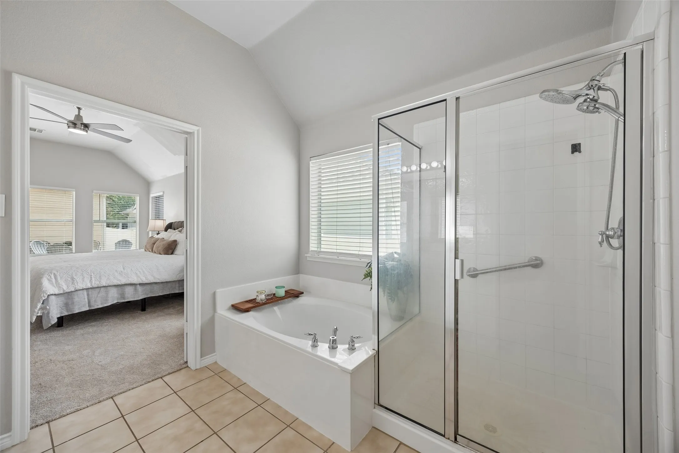 Single Family Residence For Sale in Denton County , 1117 King George Lane, Savannah, Texas 76227, 3 Bedroom, 3 Bathroom, 2 Garage spaces, 1,509 Sqft, built in 2006, mls#21384920, Real Estate Agent in Savannah, Homes For Sale in Denton county, Homes For Sale in Savannah, Realtor in Savannah Texas, Real Estate Brokerage Independent Realty Texas, Luminita Cordes Realtor
