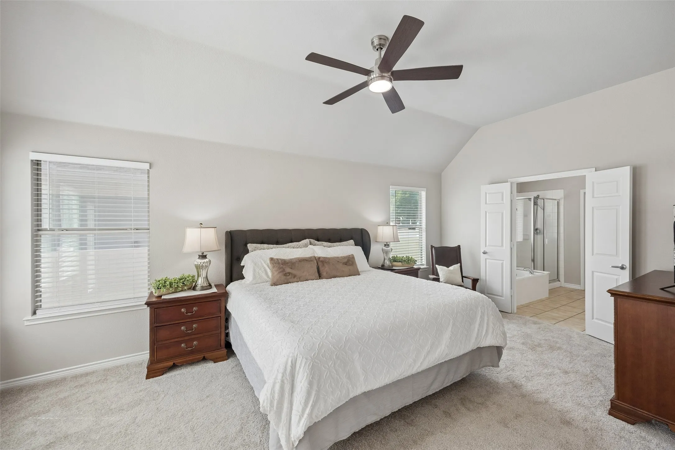 Single Family Residence For Sale in Denton County , 1117 King George Lane, Savannah, Texas 76227, 3 Bedroom, 3 Bathroom, 2 Garage spaces, 1,509 Sqft, built in 2006, mls#21384920, Real Estate Agent in Savannah, Homes For Sale in Denton county, Homes For Sale in Savannah, Realtor in Savannah Texas, Real Estate Brokerage Independent Realty Texas, Luminita Cordes Realtor