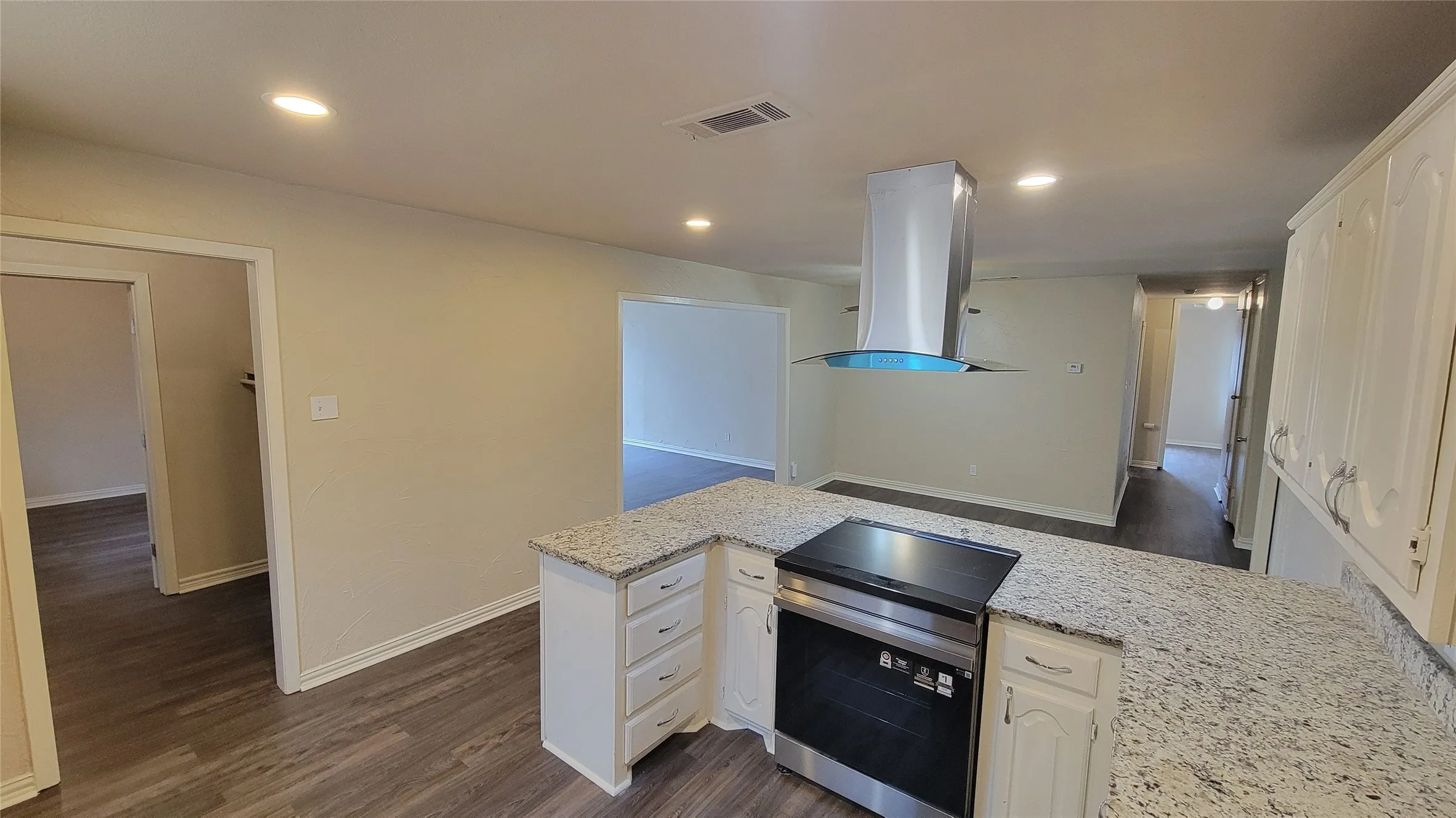 New range and vent hood