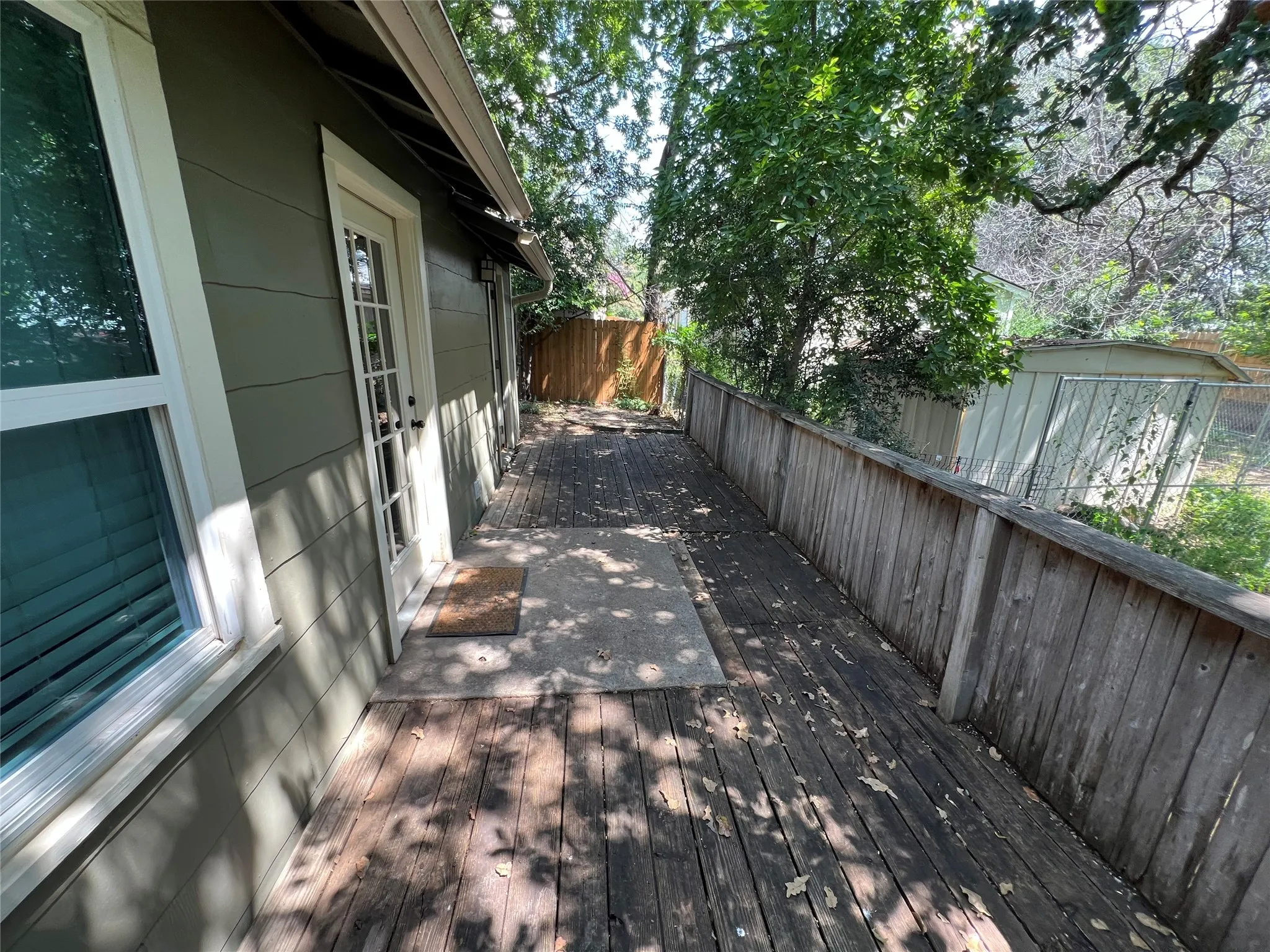 Single Family Residence For Rent in Parker County , 905 S Alamo Street, Weatherford, Texas 76086, 3 Bedroom, 1 Bathroom, Garage spaces, 964 Sqft, built in 0, mls#21384942, Real Estate Agent in Weatherford, Homes For Rent in Parker county, Homes For Rent in Weatherford, Realtor in Weatherford Texas, Real Estate Brokerage Independent Realty Texas, Luminita Cordes Realtor
