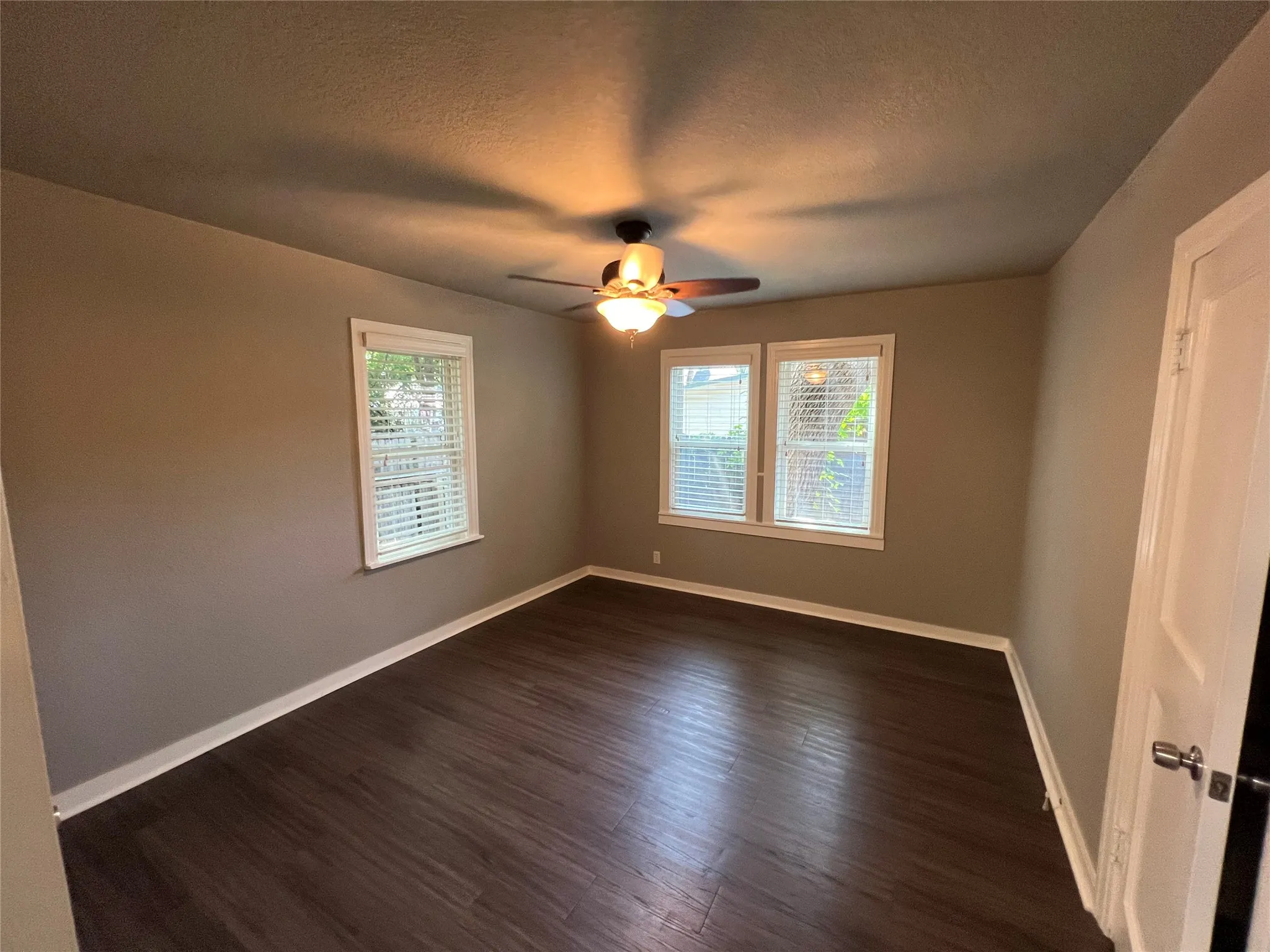 Single Family Residence For Rent in Parker County , 905 S Alamo Street, Weatherford, Texas 76086, 3 Bedroom, 1 Bathroom, Garage spaces, 964 Sqft, built in 0, mls#21384942, Real Estate Agent in Weatherford, Homes For Rent in Parker county, Homes For Rent in Weatherford, Realtor in Weatherford Texas, Real Estate Brokerage Independent Realty Texas, Luminita Cordes Realtor