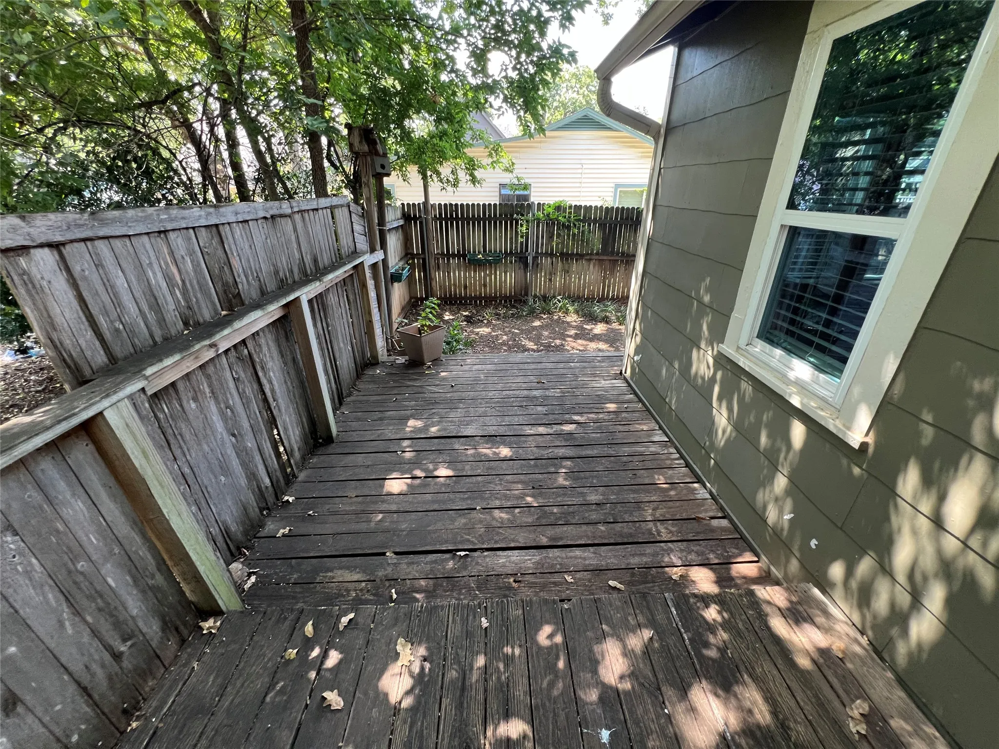 Single Family Residence For Rent in Parker County , 905 S Alamo Street, Weatherford, Texas 76086, 3 Bedroom, 1 Bathroom, Garage spaces, 964 Sqft, built in 0, mls#21384942, Real Estate Agent in Weatherford, Homes For Rent in Parker county, Homes For Rent in Weatherford, Realtor in Weatherford Texas, Real Estate Brokerage Independent Realty Texas, Luminita Cordes Realtor