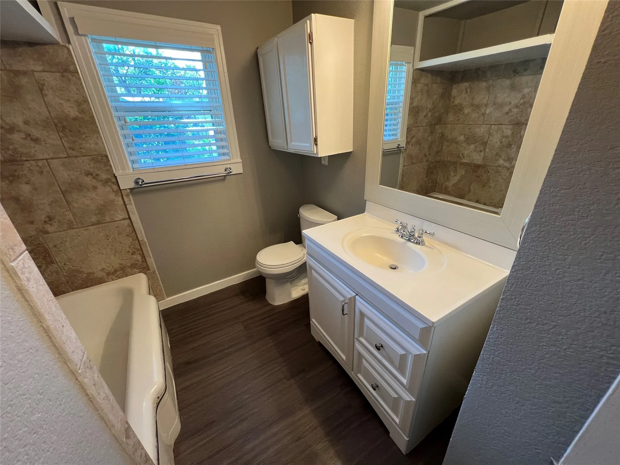 Single Family Residence For Rent in Parker County , 905 S Alamo Street, Weatherford, Texas 76086, 3 Bedroom, 1 Bathroom, Garage spaces, 964 Sqft, built in 0, mls#21384942, Real Estate Agent in Weatherford, Homes For Rent in Parker county, Homes For Rent in Weatherford, Realtor in Weatherford Texas, Real Estate Brokerage Independent Realty Texas, Luminita Cordes Realtor