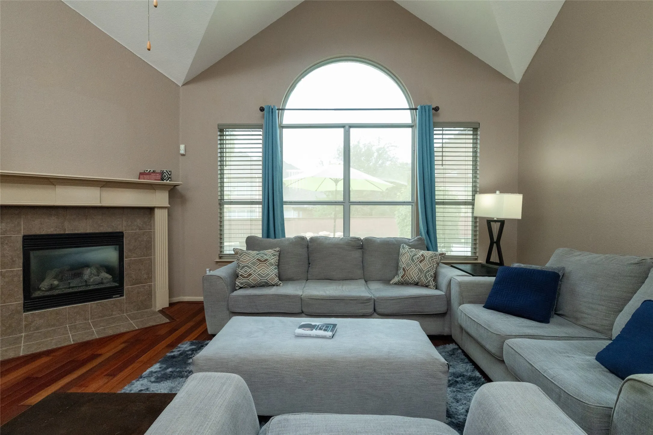 Single Family Residence For Sale in Tarrant County , 9605 Lacey Lane, Fort Worth, Texas 76244, 4 Bedroom, 4 Bathroom, 2 Garage spaces, 3,442 Sqft, built in 2005, mls#21384888, Real Estate Agent in Fort Worth, Homes For Sale in Tarrant county, Homes For Sale in Fort Worth, Realtor in Fort Worth Texas, Real Estate Brokerage Independent Realty Texas, Luminita Cordes Realtor