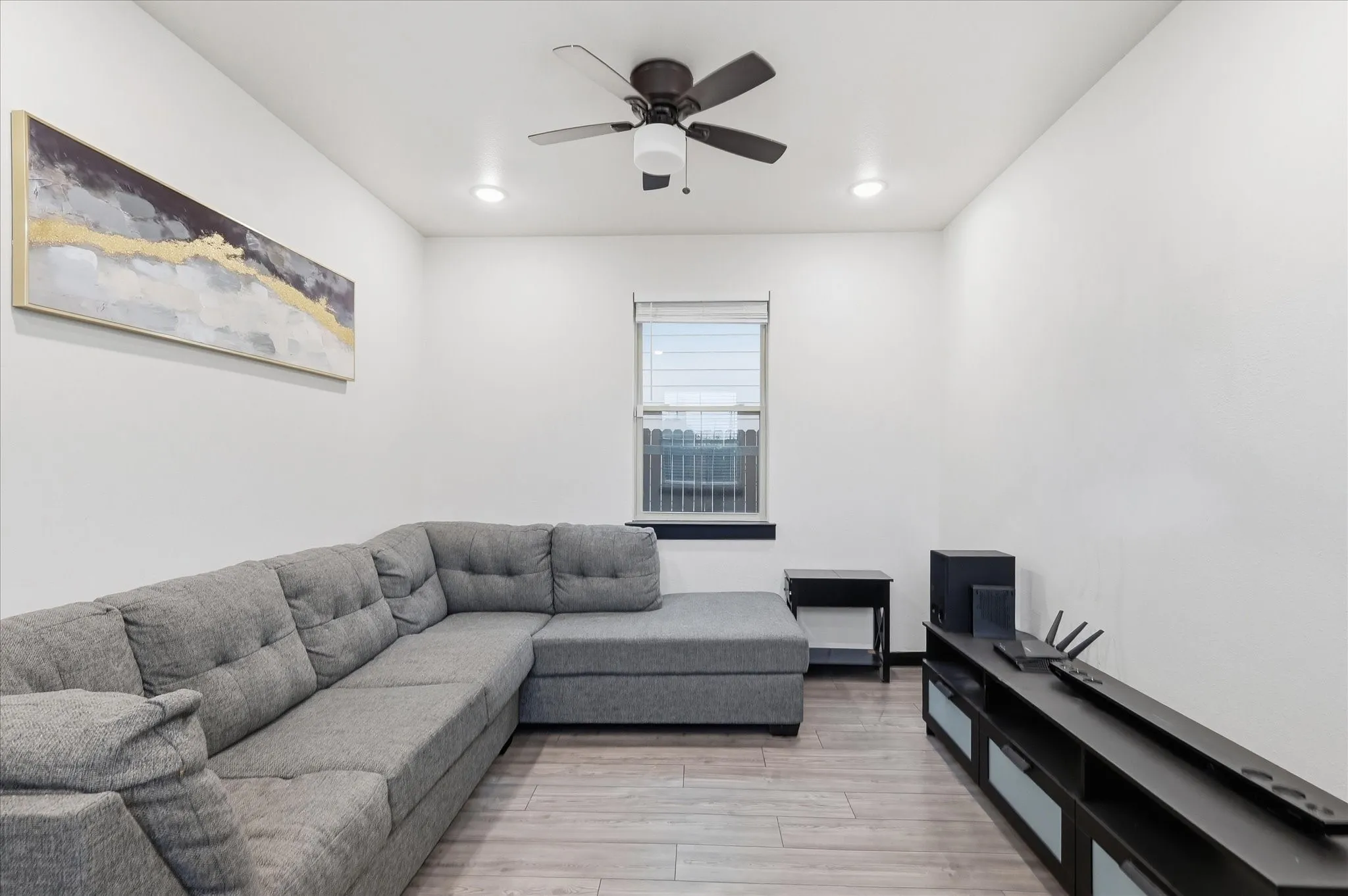 Single Family Residence For Sale in Dallas County , 3412 Meadow Street, Dallas, Texas 75215, 3 Bedroom, 3 Bathroom, 1 Garage spaces, 1,632 Sqft, built in 2022, mls#21384952, Real Estate Agent in Dallas, Homes For Sale in Dallas county, Homes For Sale in Dallas, Realtor in Dallas Texas, Real Estate Brokerage Independent Realty Texas, Luminita Cordes Realtor