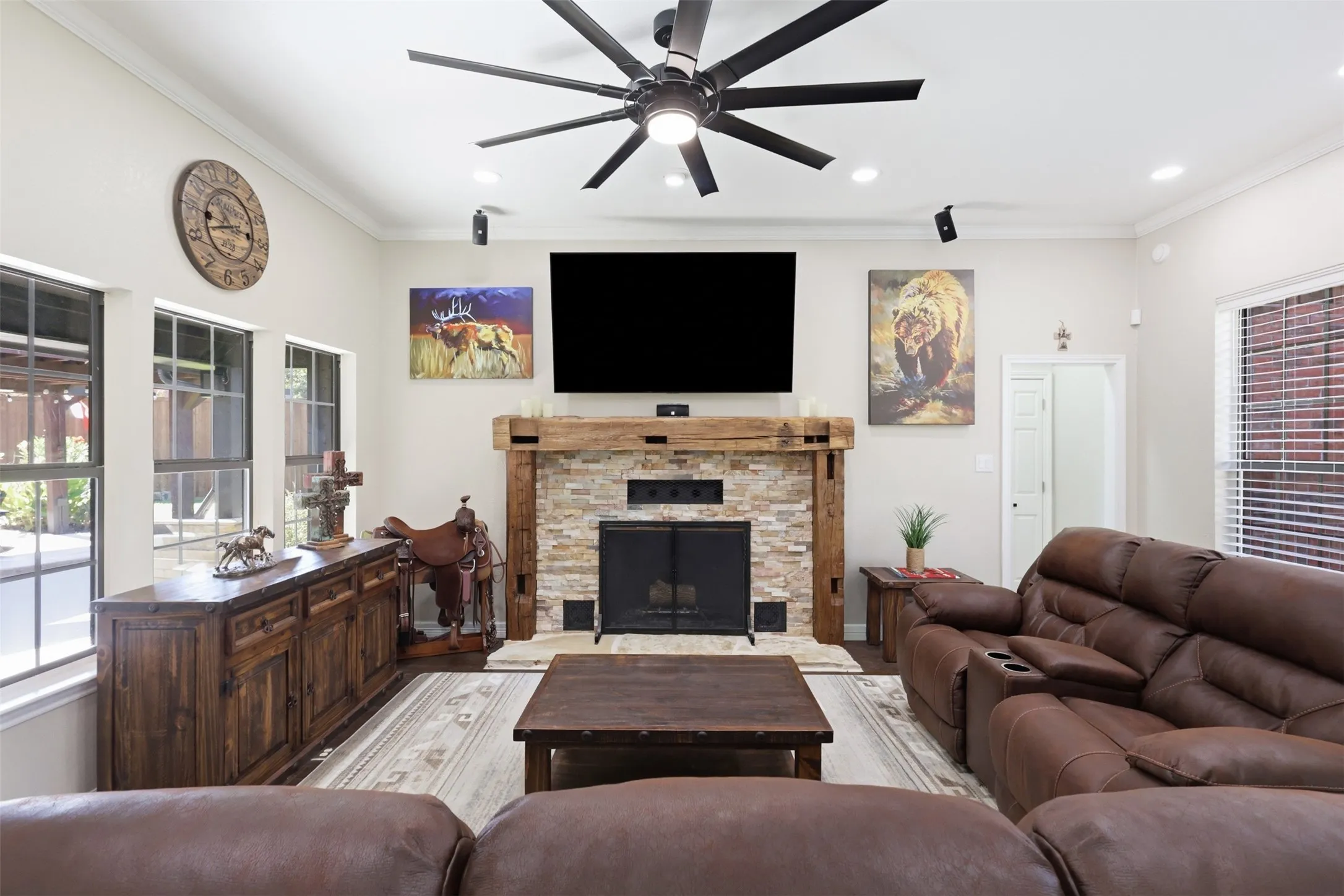 Single Family Residence For Sale in Denton County , 1821 Quail Run Drive, Corinth, Texas 76208, 3 Bedroom, 3 Bathroom, 2 Garage spaces, 2,520 Sqft, built in 1986, mls#21380726, Real Estate Agent in Corinth, Homes For Sale in Denton county, Homes For Sale in Corinth, Realtor in Corinth Texas, Real Estate Brokerage Independent Realty Texas, Luminita Cordes Realtor