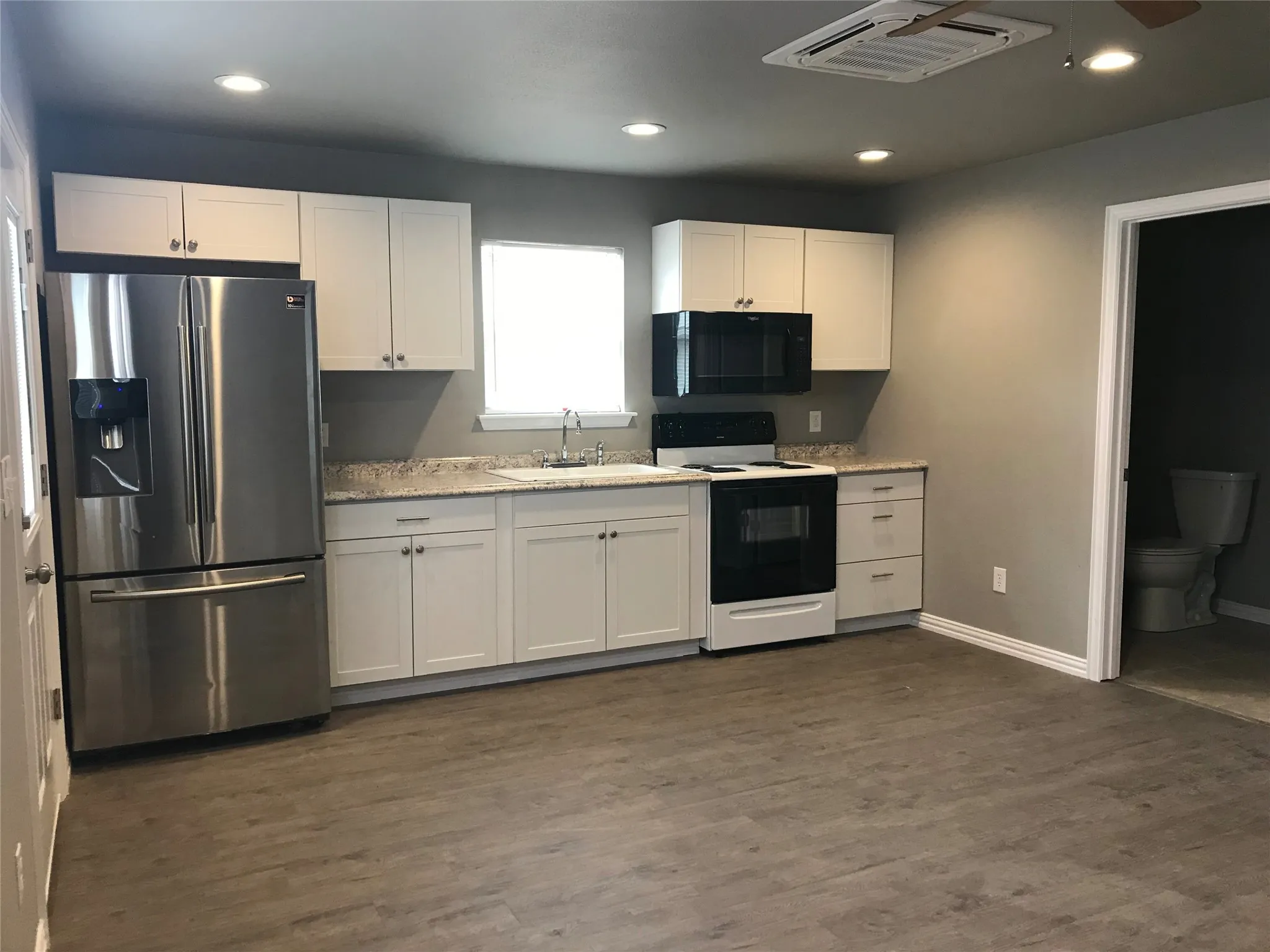Single Family Residence For Rent in Parker County , 1549 Ranger Highway, Weatherford, Texas 76086, 1 Bedroom, 1 Bathroom, Garage spaces, 549 Sqft, built in 0, mls#21384956, Real Estate Agent in Weatherford, Homes For Rent in Parker county, Homes For Rent in Weatherford, Realtor in Weatherford Texas, Real Estate Brokerage Independent Realty Texas, Luminita Cordes Realtor