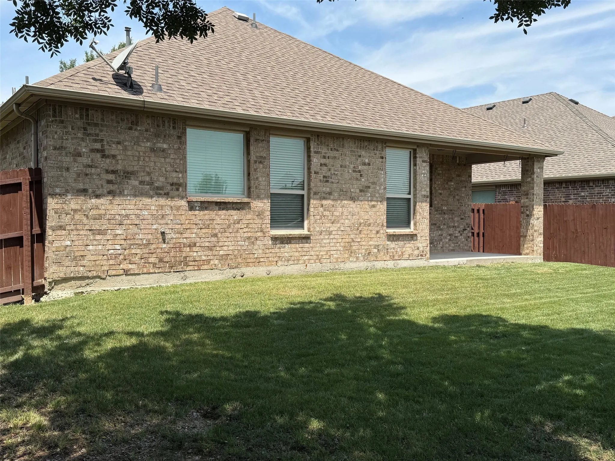Single Family Residence For Rent in Collin County , 313 Cherry Spring Drive, Mc Kinney, Texas 75072, 3 Bedroom, 2 Bathroom, 2 Garage spaces, 1,775 Sqft, built in 2014, mls#21384689, Real Estate Agent in Mc Kinney, Homes For Rent in Collin county, Homes For Rent in Mc Kinney, Realtor in Mc Kinney Texas, Real Estate Brokerage Independent Realty Texas, Luminita Cordes Realtor