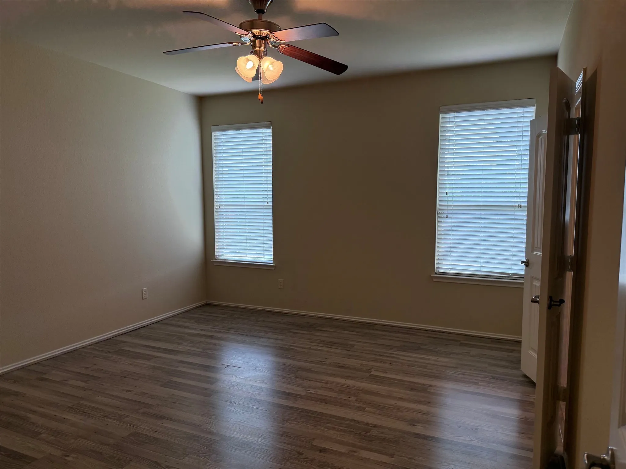 Single Family Residence For Rent in Collin County , 313 Cherry Spring Drive, Mc Kinney, Texas 75072, 3 Bedroom, 2 Bathroom, 2 Garage spaces, 1,775 Sqft, built in 2014, mls#21384689, Real Estate Agent in Mc Kinney, Homes For Rent in Collin county, Homes For Rent in Mc Kinney, Realtor in Mc Kinney Texas, Real Estate Brokerage Independent Realty Texas, Luminita Cordes Realtor