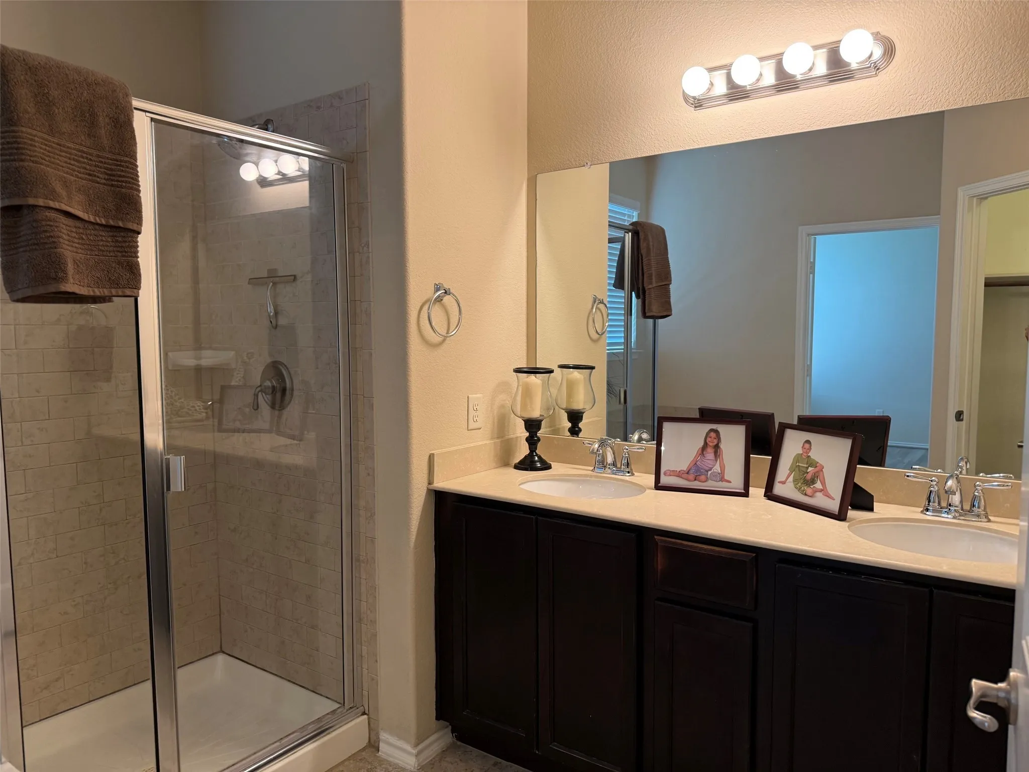 Single Family Residence For Rent in Collin County , 313 Cherry Spring Drive, Mc Kinney, Texas 75072, 3 Bedroom, 2 Bathroom, 2 Garage spaces, 1,775 Sqft, built in 2014, mls#21384689, Real Estate Agent in Mc Kinney, Homes For Rent in Collin county, Homes For Rent in Mc Kinney, Realtor in Mc Kinney Texas, Real Estate Brokerage Independent Realty Texas, Luminita Cordes Realtor