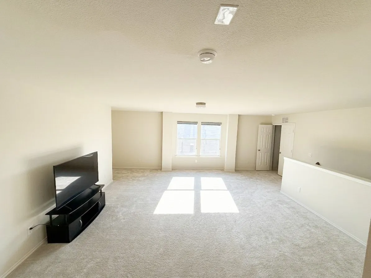Single Family Residence For Rent in Tarrant County , 1216 Timberhurst Trail, Fort Worth, Texas 76131, 5 Bedroom, 3 Bathroom, 2 Garage spaces, 3,043 Sqft, built in 2022, mls#21380018, Real Estate Agent in Fort Worth, Homes For Rent in Tarrant county, Homes For Rent in Fort Worth, Realtor in Fort Worth Texas, Real Estate Brokerage Independent Realty Texas, Luminita Cordes Realtor