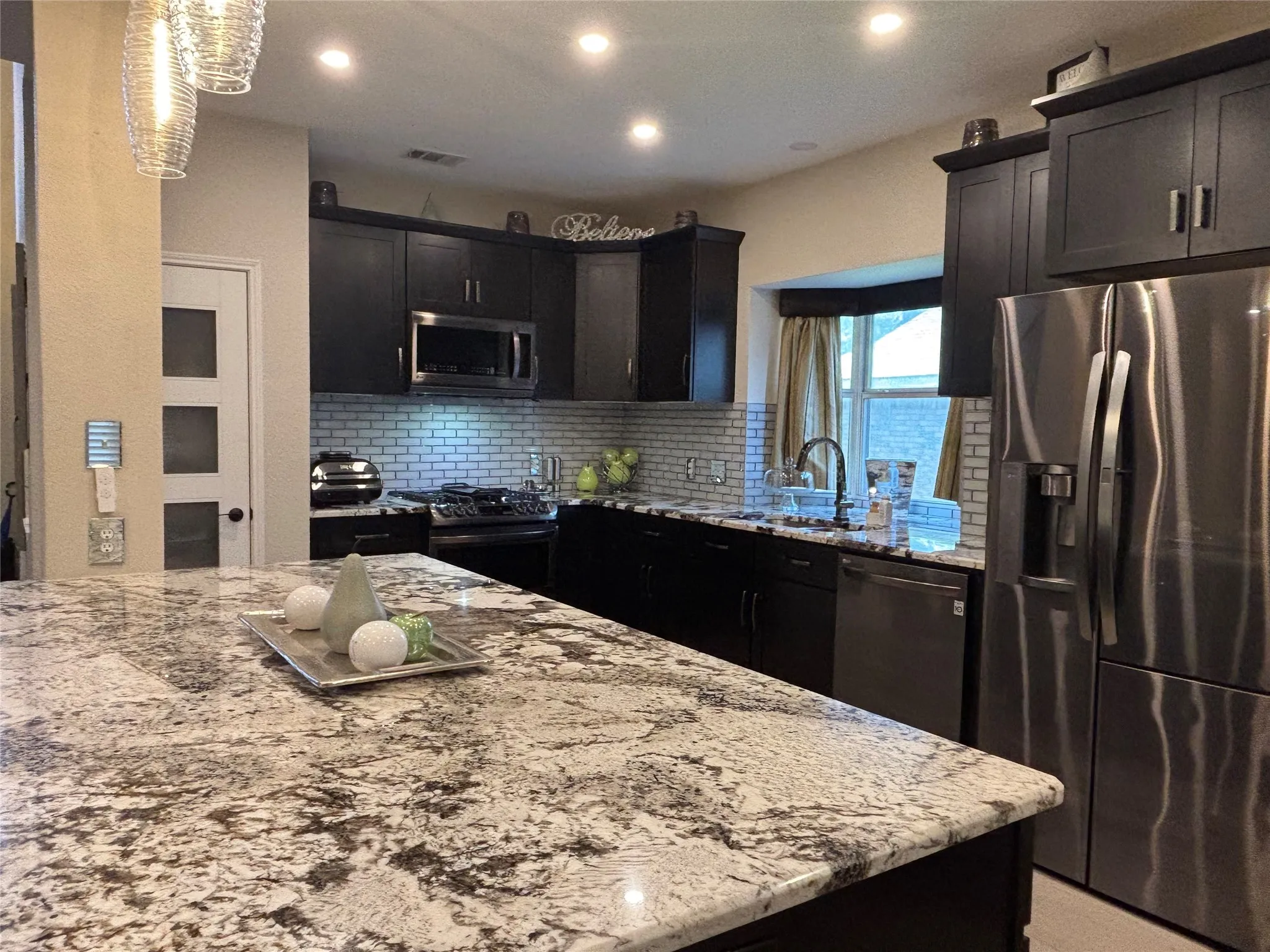 Single Family Residence For Sale in Collin County , 3112 Avery Lane, Mc Kinney, Texas 75070, 4 Bedroom, 3 Bathroom, 2 Garage spaces, 3,261 Sqft, built in 2002, mls#21383230, Real Estate Agent in Mc Kinney, Homes For Sale in Collin county, Homes For Sale in Mc Kinney, Realtor in Mc Kinney Texas, Real Estate Brokerage Independent Realty Texas, Luminita Cordes Realtor