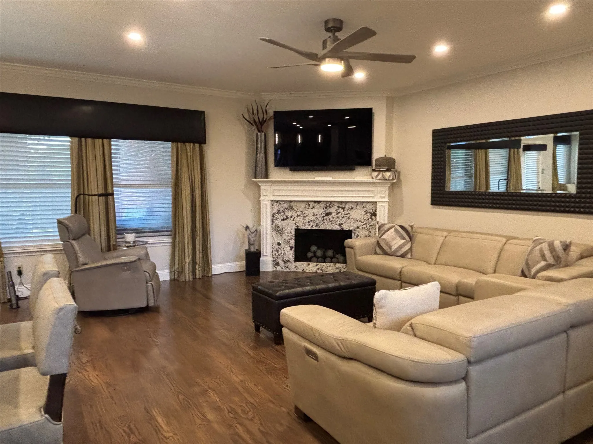 Single Family Residence For Sale in Collin County , 3112 Avery Lane, Mc Kinney, Texas 75070, 4 Bedroom, 3 Bathroom, 2 Garage spaces, 3,261 Sqft, built in 2002, mls#21383230, Real Estate Agent in Mc Kinney, Homes For Sale in Collin county, Homes For Sale in Mc Kinney, Realtor in Mc Kinney Texas, Real Estate Brokerage Independent Realty Texas, Luminita Cordes Realtor