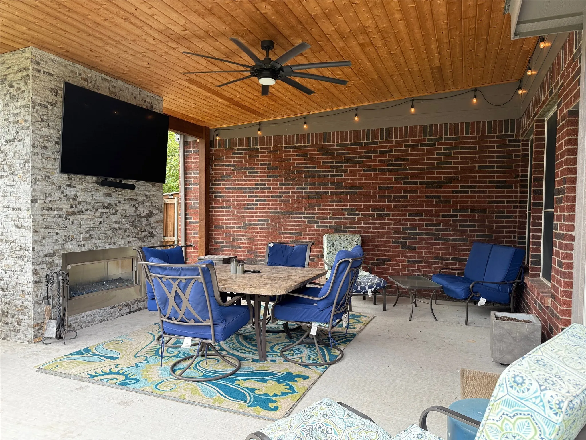 Single Family Residence For Sale in Collin County , 3112 Avery Lane, Mc Kinney, Texas 75070, 4 Bedroom, 3 Bathroom, 2 Garage spaces, 3,261 Sqft, built in 2002, mls#21383230, Real Estate Agent in Mc Kinney, Homes For Sale in Collin county, Homes For Sale in Mc Kinney, Realtor in Mc Kinney Texas, Real Estate Brokerage Independent Realty Texas, Luminita Cordes Realtor