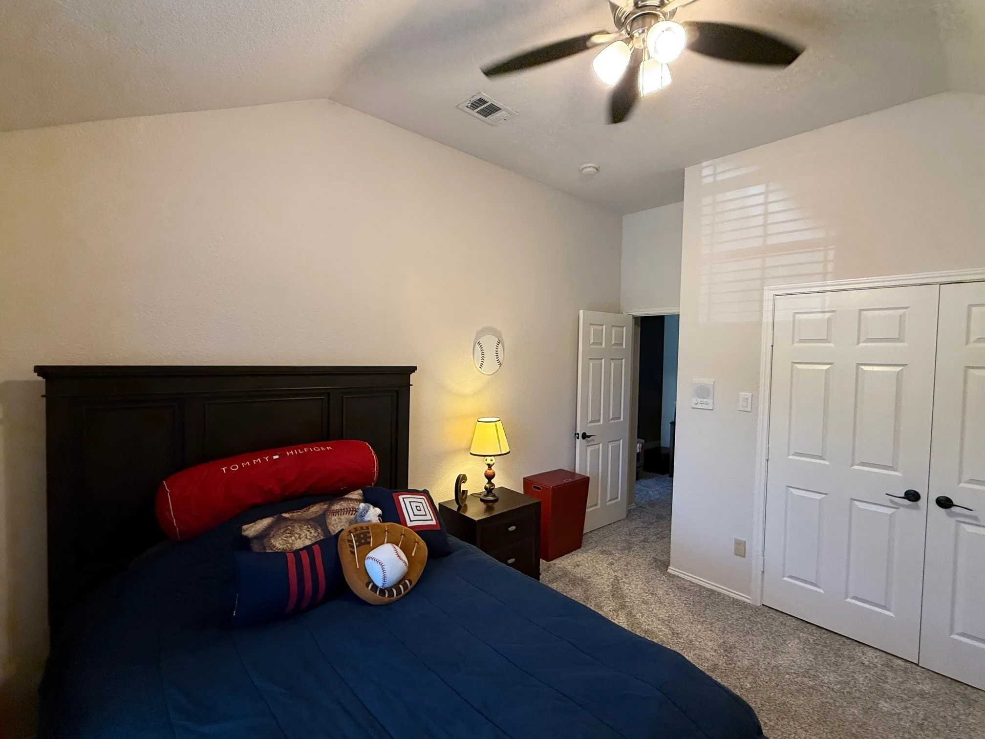 Single Family Residence For Sale in Collin County , 3112 Avery Lane, Mc Kinney, Texas 75070, 4 Bedroom, 3 Bathroom, 2 Garage spaces, 3,261 Sqft, built in 2002, mls#21383230, Real Estate Agent in Mc Kinney, Homes For Sale in Collin county, Homes For Sale in Mc Kinney, Realtor in Mc Kinney Texas, Real Estate Brokerage Independent Realty Texas, Luminita Cordes Realtor