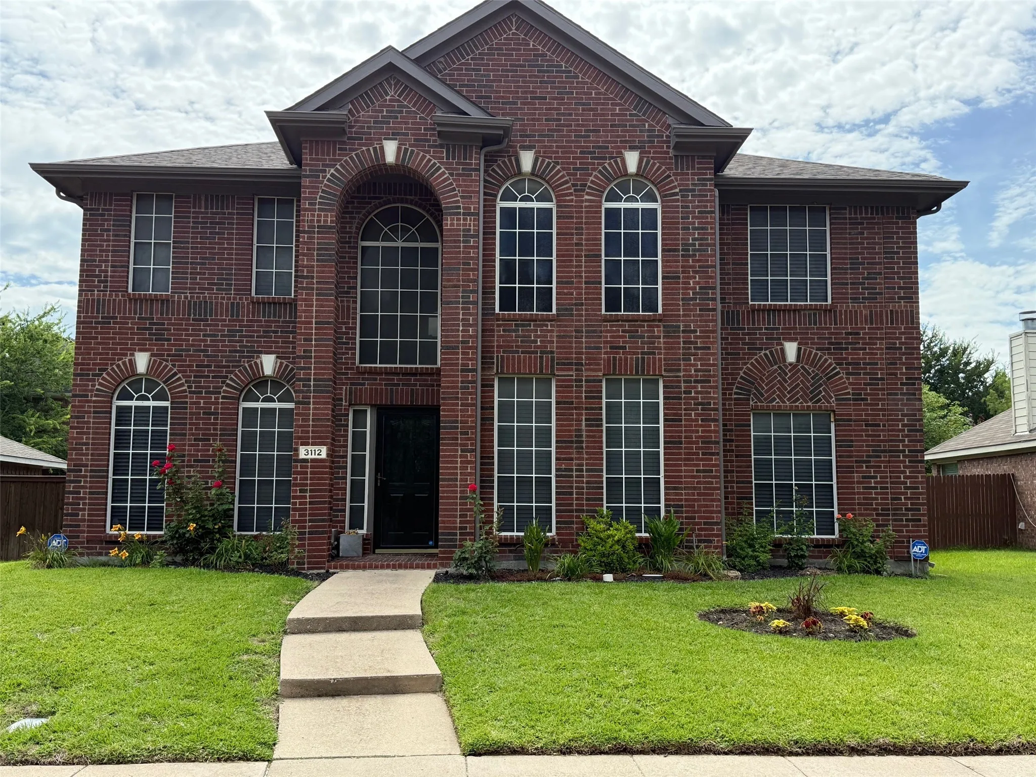 Single Family Residence For Sale in Collin County , 3112 Avery Lane, Mc Kinney, Texas 75070, 4 Bedroom, 3 Bathroom, 2 Garage spaces, 3,261 Sqft, built in 2002, mls#21383230, Real Estate Agent in Mc Kinney, Homes For Sale in Collin county, Homes For Sale in Mc Kinney, Realtor in Mc Kinney Texas, Real Estate Brokerage Independent Realty Texas, Luminita Cordes Realtor