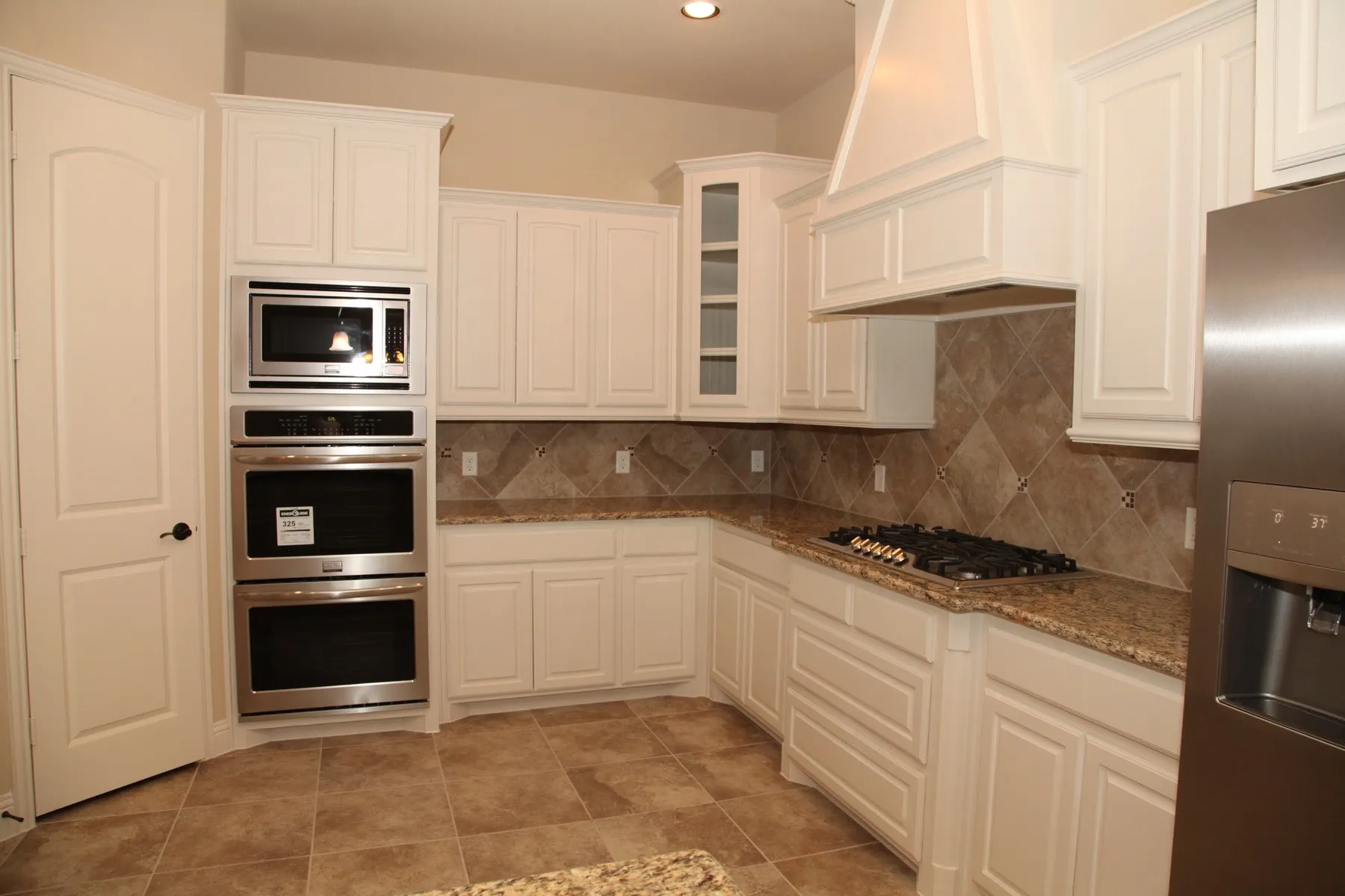 Single Family Residence For Rent in Denton County , 2025 Menominee Drive, Frisco, Texas 75033, 5 Bedroom, 4 Bathroom, 2 Garage spaces, 3,888 Sqft, built in 2017, mls#21384968, Real Estate Agent in Frisco, Homes For Rent in Denton county, Homes For Rent in Frisco, Realtor in Frisco Texas, Real Estate Brokerage Independent Realty Texas, Luminita Cordes Realtor