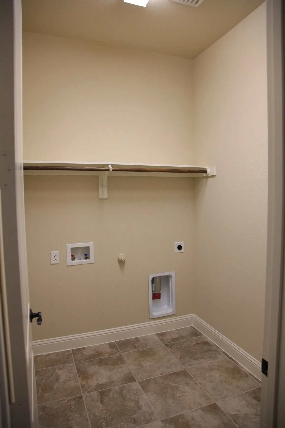 Single Family Residence For Rent in Denton County , 2025 Menominee Drive, Frisco, Texas 75033, 5 Bedroom, 4 Bathroom, 2 Garage spaces, 3,888 Sqft, built in 2017, mls#21384968, Real Estate Agent in Frisco, Homes For Rent in Denton county, Homes For Rent in Frisco, Realtor in Frisco Texas, Real Estate Brokerage Independent Realty Texas, Luminita Cordes Realtor