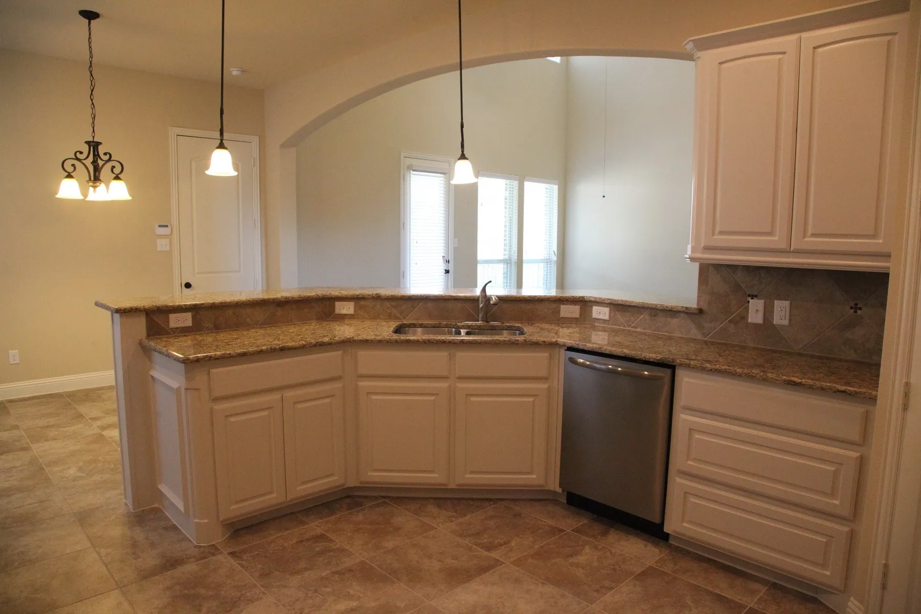 Single Family Residence For Rent in Denton County , 2025 Menominee Drive, Frisco, Texas 75033, 5 Bedroom, 4 Bathroom, 2 Garage spaces, 3,888 Sqft, built in 2017, mls#21384968, Real Estate Agent in Frisco, Homes For Rent in Denton county, Homes For Rent in Frisco, Realtor in Frisco Texas, Real Estate Brokerage Independent Realty Texas, Luminita Cordes Realtor
