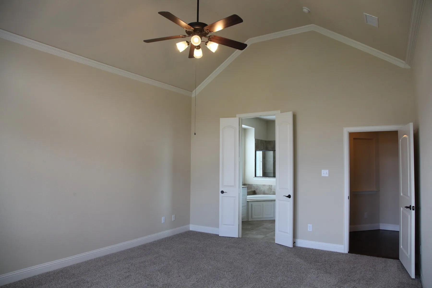Single Family Residence For Rent in Denton County , 2025 Menominee Drive, Frisco, Texas 75033, 5 Bedroom, 4 Bathroom, 2 Garage spaces, 3,888 Sqft, built in 2017, mls#21384968, Real Estate Agent in Frisco, Homes For Rent in Denton county, Homes For Rent in Frisco, Realtor in Frisco Texas, Real Estate Brokerage Independent Realty Texas, Luminita Cordes Realtor