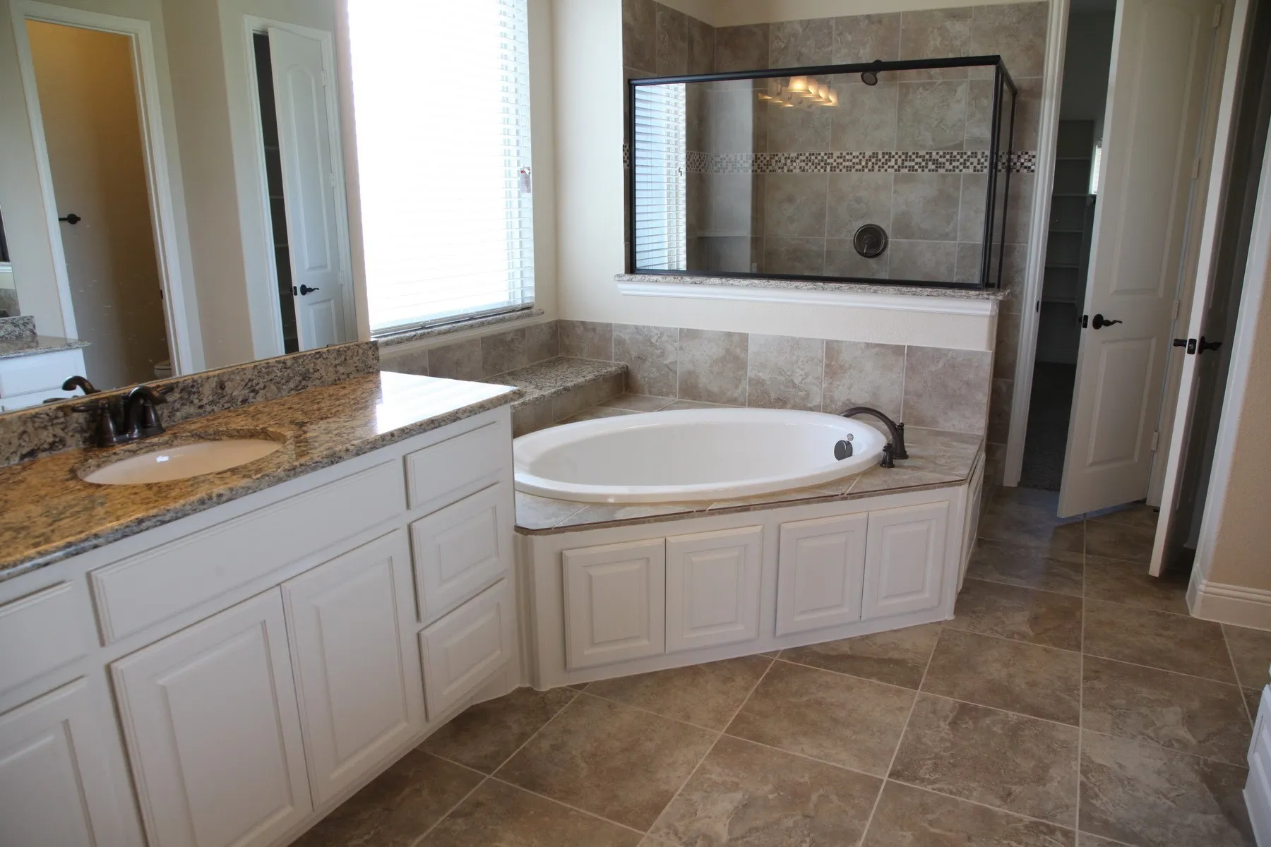 Single Family Residence For Rent in Denton County , 2025 Menominee Drive, Frisco, Texas 75033, 5 Bedroom, 4 Bathroom, 2 Garage spaces, 3,888 Sqft, built in 2017, mls#21384968, Real Estate Agent in Frisco, Homes For Rent in Denton county, Homes For Rent in Frisco, Realtor in Frisco Texas, Real Estate Brokerage Independent Realty Texas, Luminita Cordes Realtor