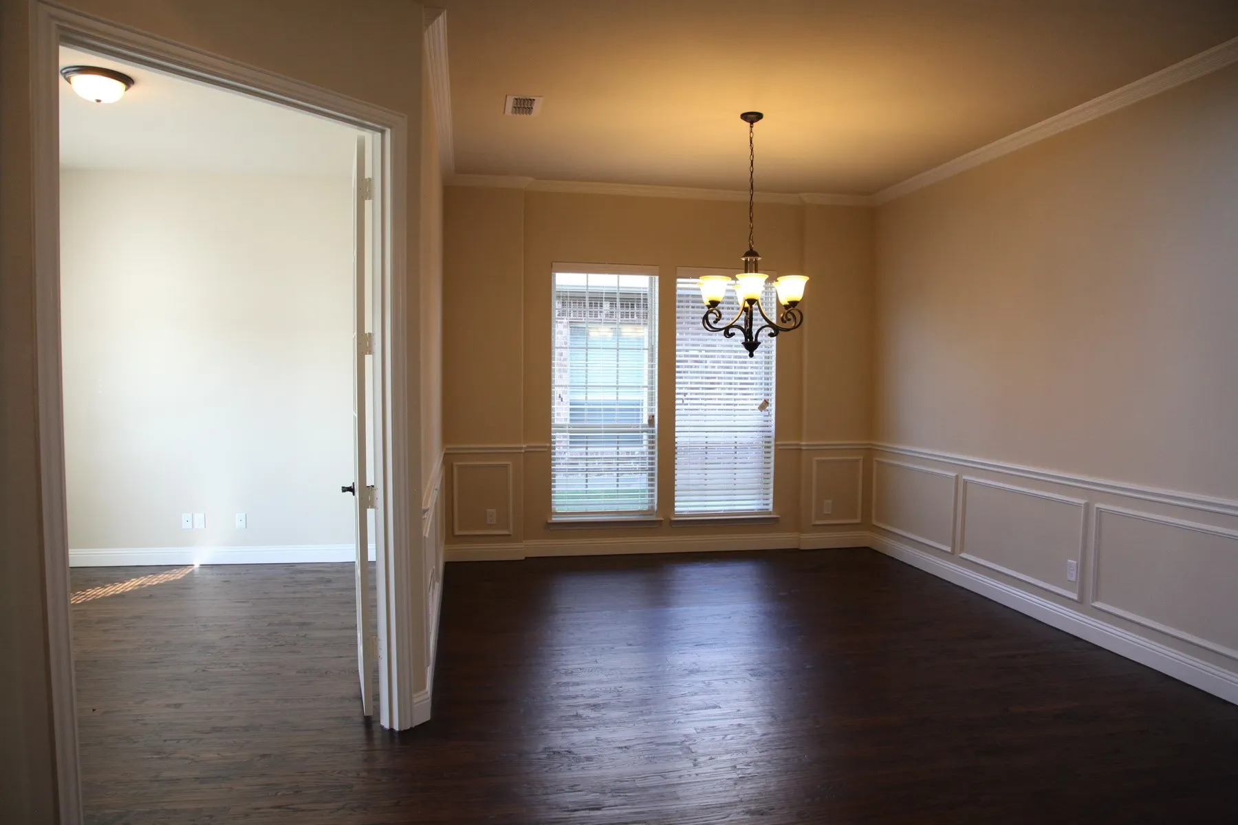 Single Family Residence For Rent in Denton County , 2025 Menominee Drive, Frisco, Texas 75033, 5 Bedroom, 4 Bathroom, 2 Garage spaces, 3,888 Sqft, built in 2017, mls#21384968, Real Estate Agent in Frisco, Homes For Rent in Denton county, Homes For Rent in Frisco, Realtor in Frisco Texas, Real Estate Brokerage Independent Realty Texas, Luminita Cordes Realtor