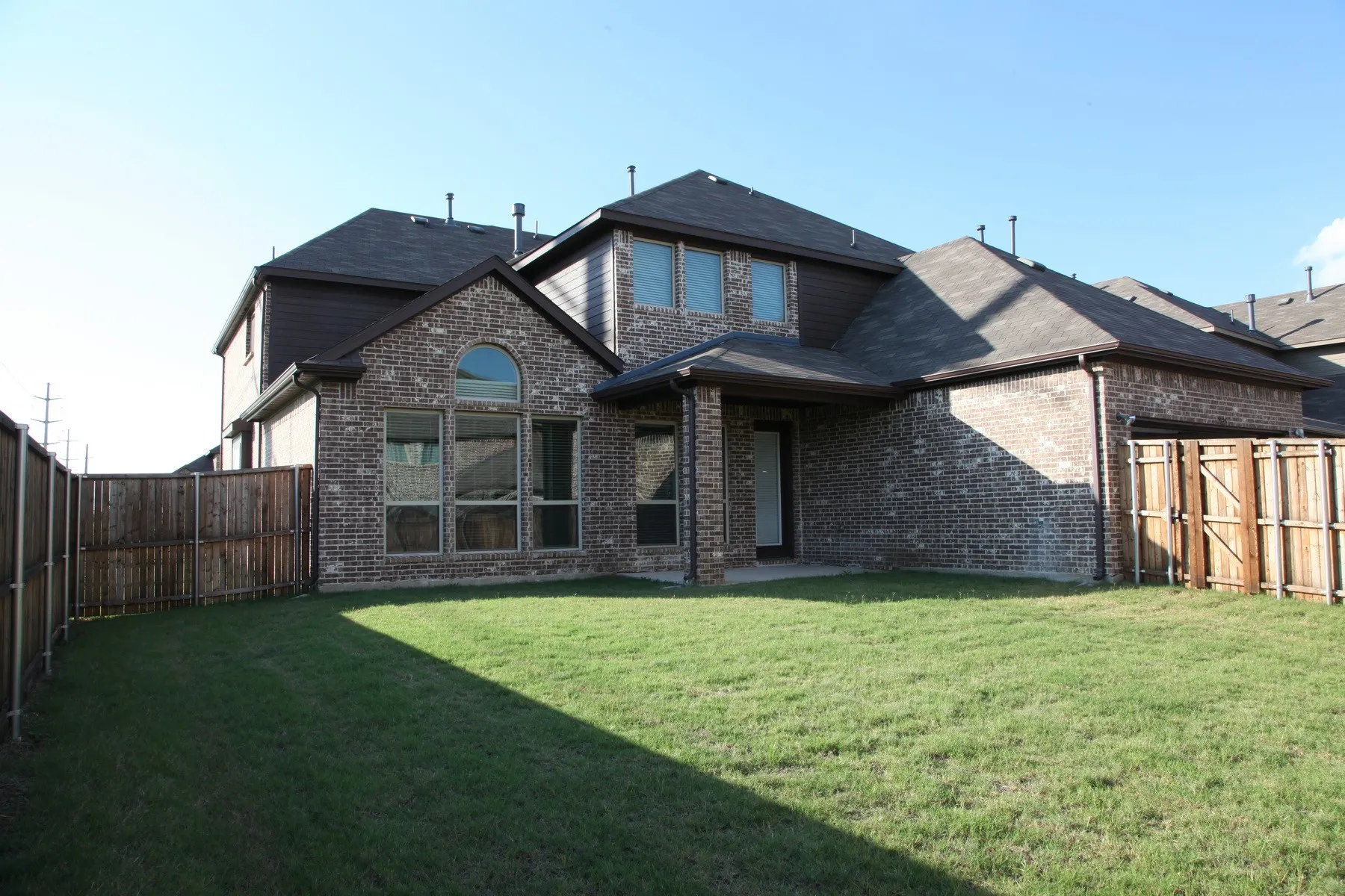 Single Family Residence For Rent in Denton County , 2025 Menominee Drive, Frisco, Texas 75033, 5 Bedroom, 4 Bathroom, 2 Garage spaces, 3,888 Sqft, built in 2017, mls#21384968, Real Estate Agent in Frisco, Homes For Rent in Denton county, Homes For Rent in Frisco, Realtor in Frisco Texas, Real Estate Brokerage Independent Realty Texas, Luminita Cordes Realtor