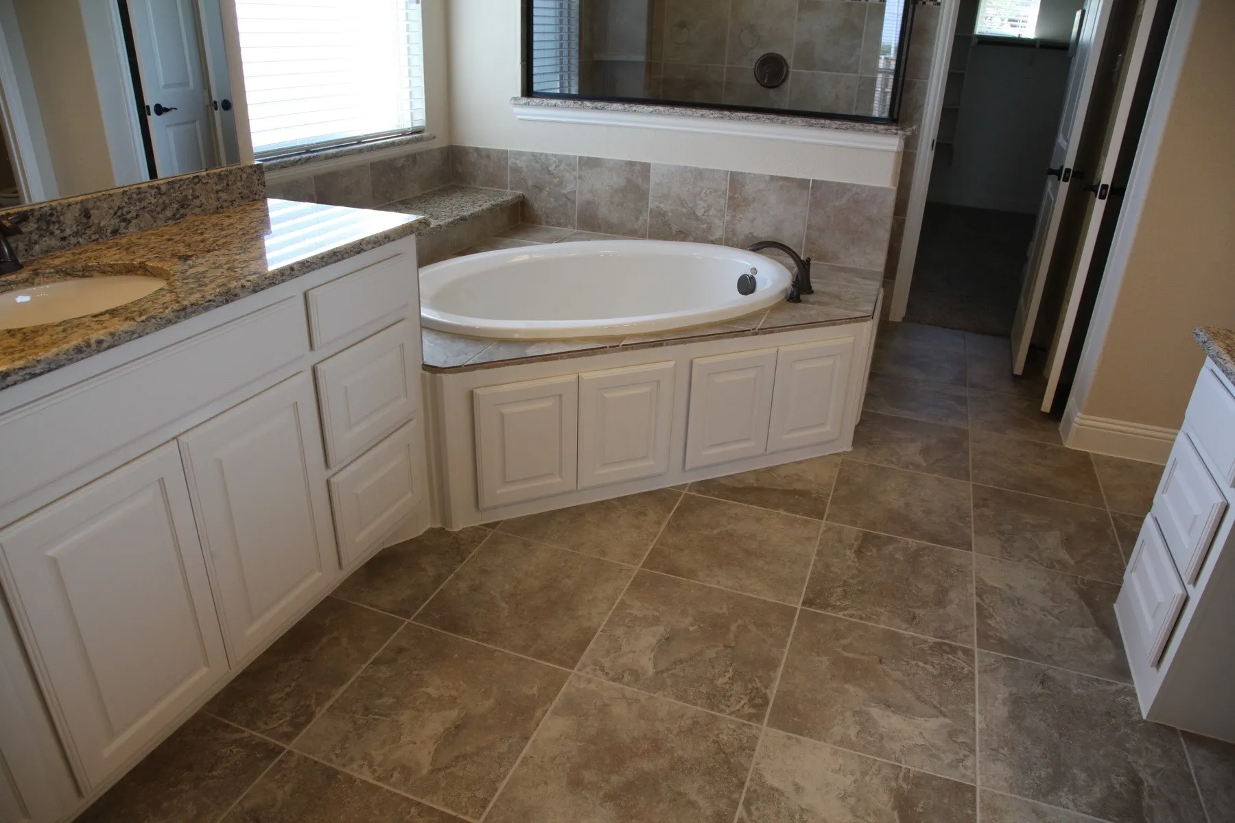 Single Family Residence For Rent in Denton County , 2025 Menominee Drive, Frisco, Texas 75033, 5 Bedroom, 4 Bathroom, 2 Garage spaces, 3,888 Sqft, built in 2017, mls#21384968, Real Estate Agent in Frisco, Homes For Rent in Denton county, Homes For Rent in Frisco, Realtor in Frisco Texas, Real Estate Brokerage Independent Realty Texas, Luminita Cordes Realtor