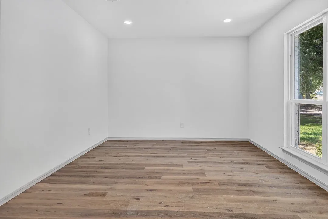 Single Family Residence For Rent in Dallas County , 3811 Ovid Avenue, Dallas, Texas 75224, 4 Bedroom, 2 Bathroom, 1 Garage spaces, 2,121 Sqft, built in 1961, mls#21384971, Real Estate Agent in Dallas, Homes For Rent in Dallas county, Homes For Rent in Dallas, Realtor in Dallas Texas, Real Estate Brokerage Independent Realty Texas, Luminita Cordes Realtor