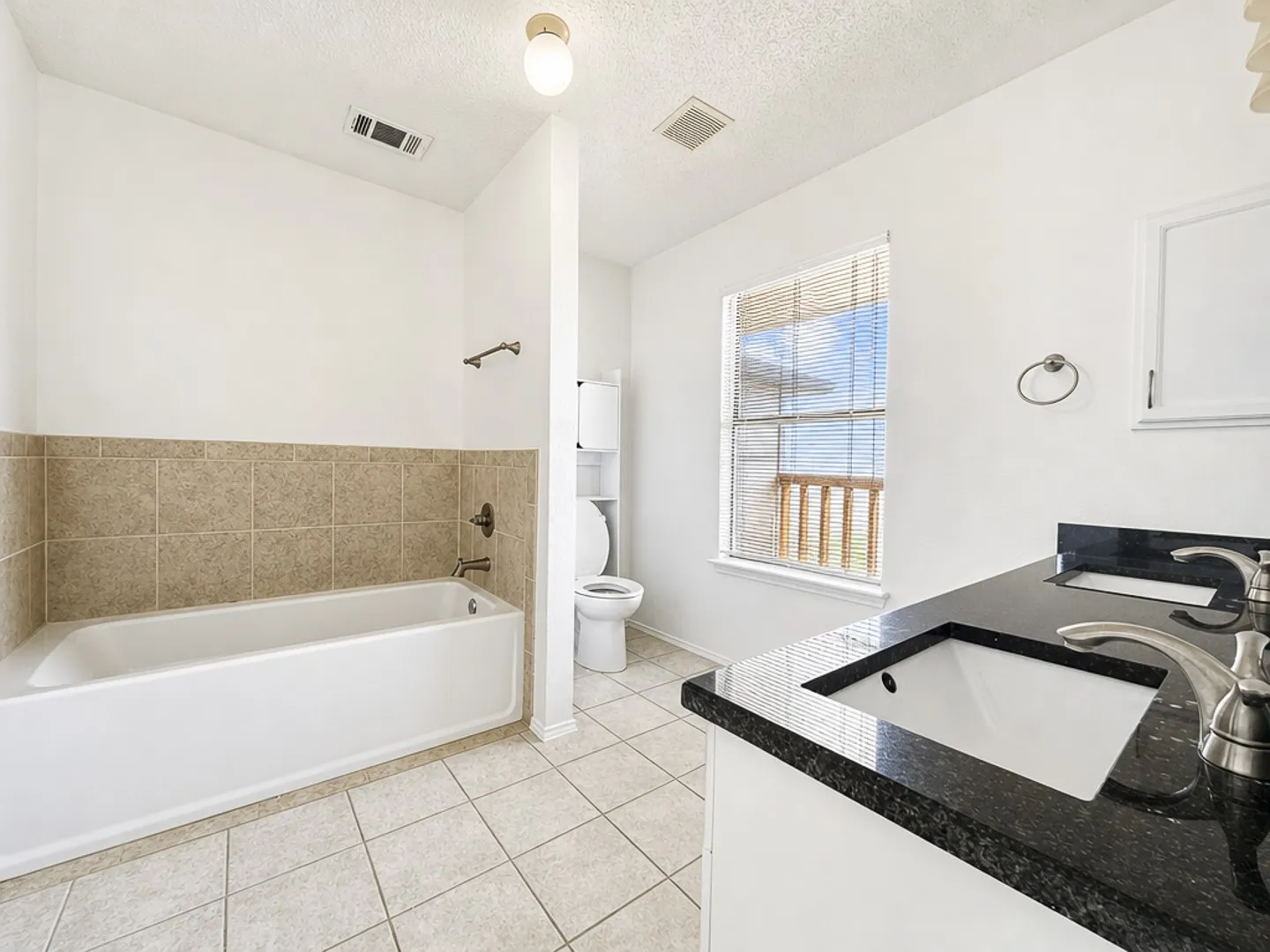 Single Family Residence For Rent in Collin County , 6024 Longley Court, Dallas, Texas 75252, 3 Bedroom, 3 Bathroom, 2 Garage spaces, 1,785 Sqft, built in 1991, mls#21380054, Real Estate Agent in Dallas, Homes For Rent in Collin county, Homes For Rent in Dallas, Realtor in Dallas Texas, Real Estate Brokerage Independent Realty Texas, Luminita Cordes Realtor