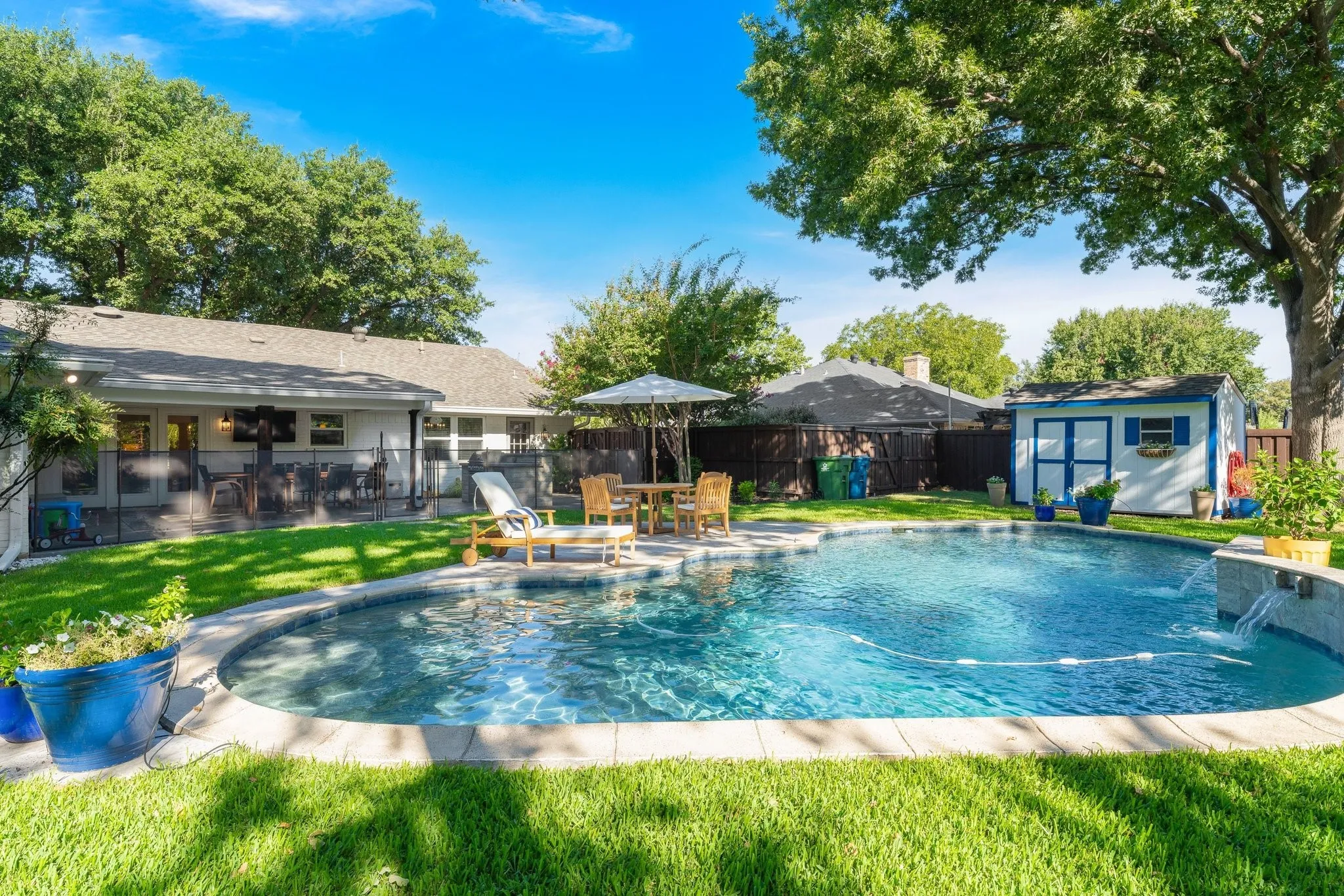 Single Family Residence For Sale in Denton County , 536 Sellmeyer Lane, Highland Village, Texas 75077, 4 Bedroom, 3 Bathroom, Garage spaces, 2,798 Sqft, built in 1975, mls#21383349, Real Estate Agent in Highland Village, Homes For Sale in Denton county, Homes For Sale in Highland Village, Realtor in Highland Village Texas, Real Estate Brokerage Independent Realty Texas, Luminita Cordes Realtor