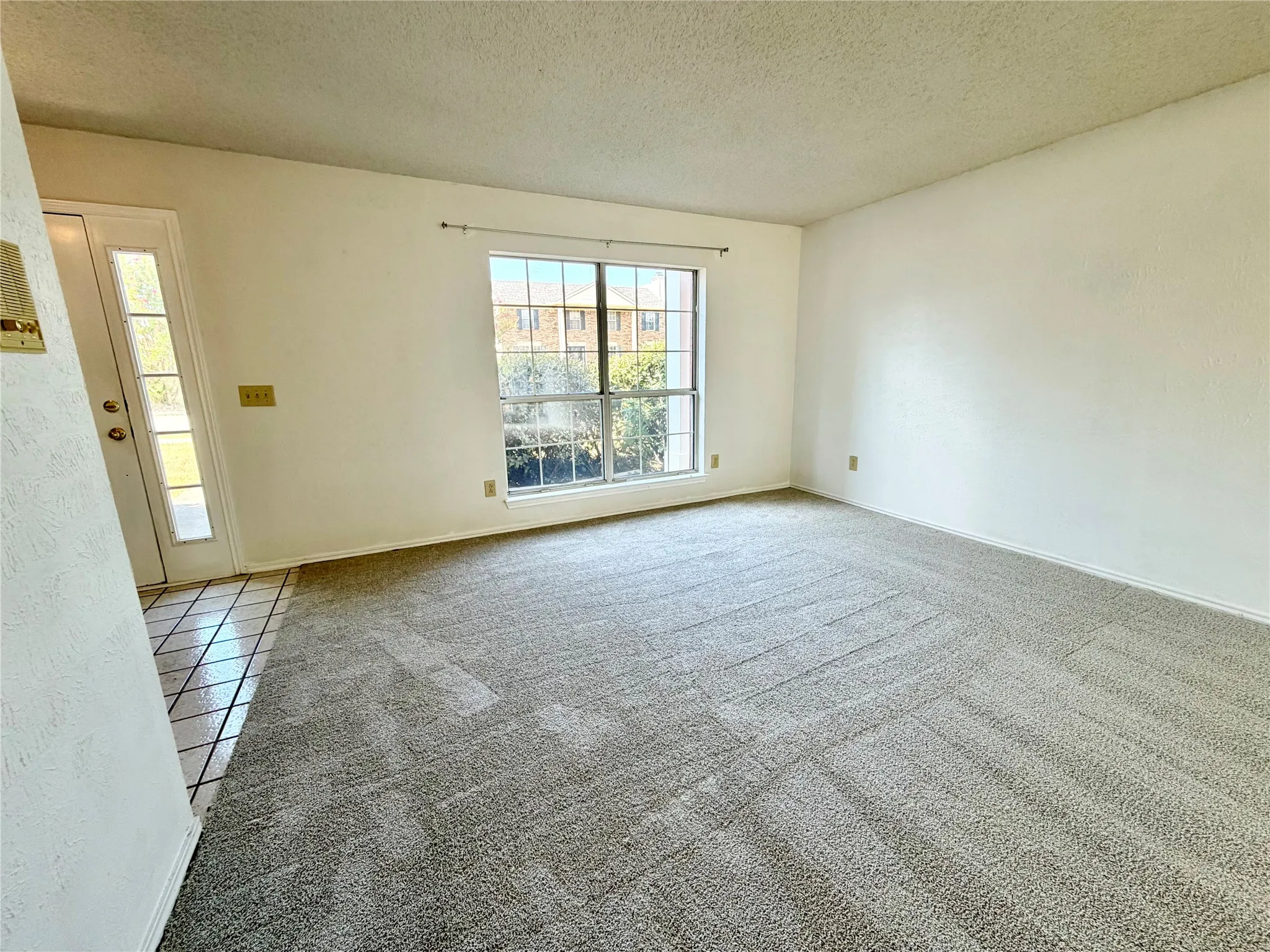 Single Family Residence For Rent in Dallas County , 2126 Country Dell Drive, Garland, Texas 75040, 4 Bedroom, 3 Bathroom, 2 Garage spaces, 2,616 Sqft, built in 1986, mls#21383925, Real Estate Agent in Garland, Homes For Rent in Dallas county, Homes For Rent in Garland, Realtor in Garland Texas, Real Estate Brokerage Independent Realty Texas, Luminita Cordes Realtor