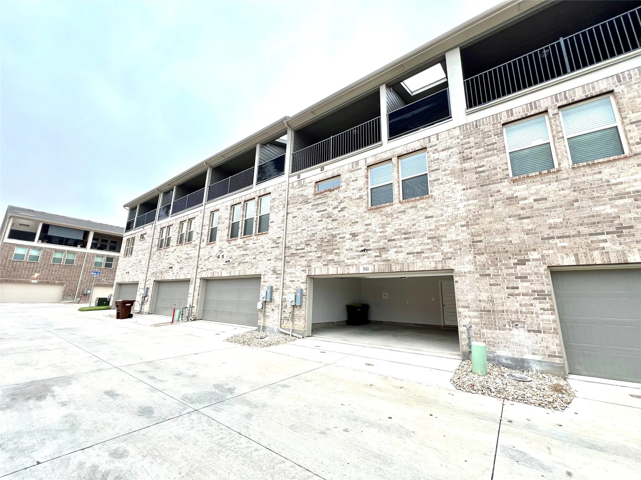 Townhouse For Sale in Collin County , 3541 Declan Drive, Plano, Texas 75074, 4 Bedroom, 4 Bathroom, 2 Garage spaces, 2,035 Sqft, built in 2022, mls#21384779, Real Estate Agent in Plano, Homes For Sale in Collin county, Homes For Sale in Plano, Realtor in Plano Texas, Real Estate Brokerage Independent Realty Texas, Luminita Cordes Realtor