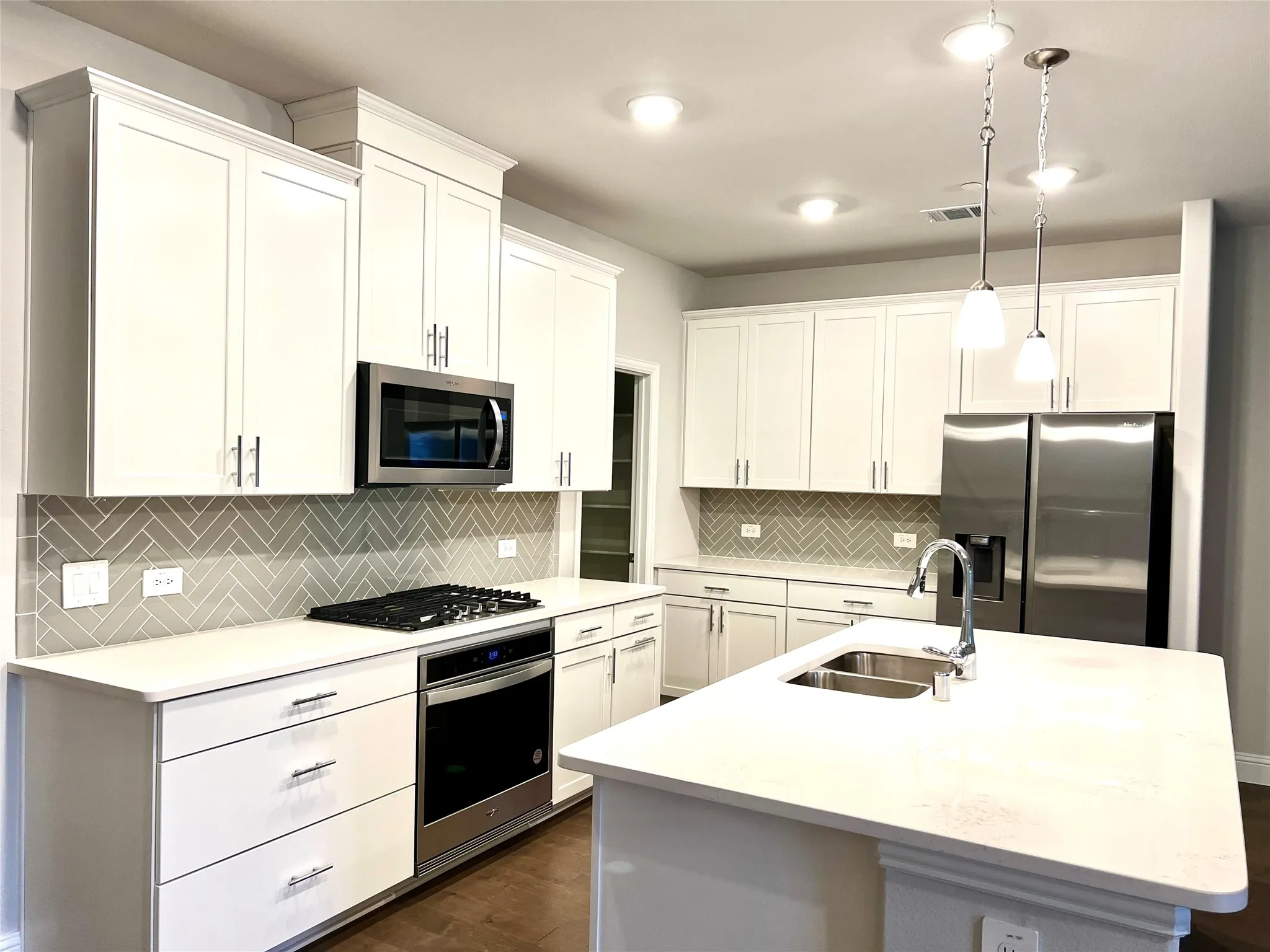 Townhouse For Sale in Collin County , 3541 Declan Drive, Plano, Texas 75074, 4 Bedroom, 4 Bathroom, 2 Garage spaces, 2,035 Sqft, built in 2022, mls#21384779, Real Estate Agent in Plano, Homes For Sale in Collin county, Homes For Sale in Plano, Realtor in Plano Texas, Real Estate Brokerage Independent Realty Texas, Luminita Cordes Realtor