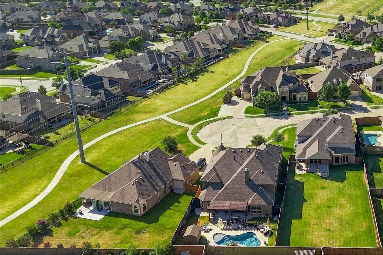 Single Family Residence For Sale in Tarrant County , 2912 Alta, Grand Prairie, Texas 75054, 5 Bedroom, 4 Bathroom, 2 Garage spaces, 4,385 Sqft, built in 2017, mls#21382375, Real Estate Agent in Grand Prairie, Homes For Sale in Tarrant county, Homes For Sale in Grand Prairie, Realtor in Grand Prairie Texas, Real Estate Brokerage Independent Realty Texas, Luminita Cordes Realtor