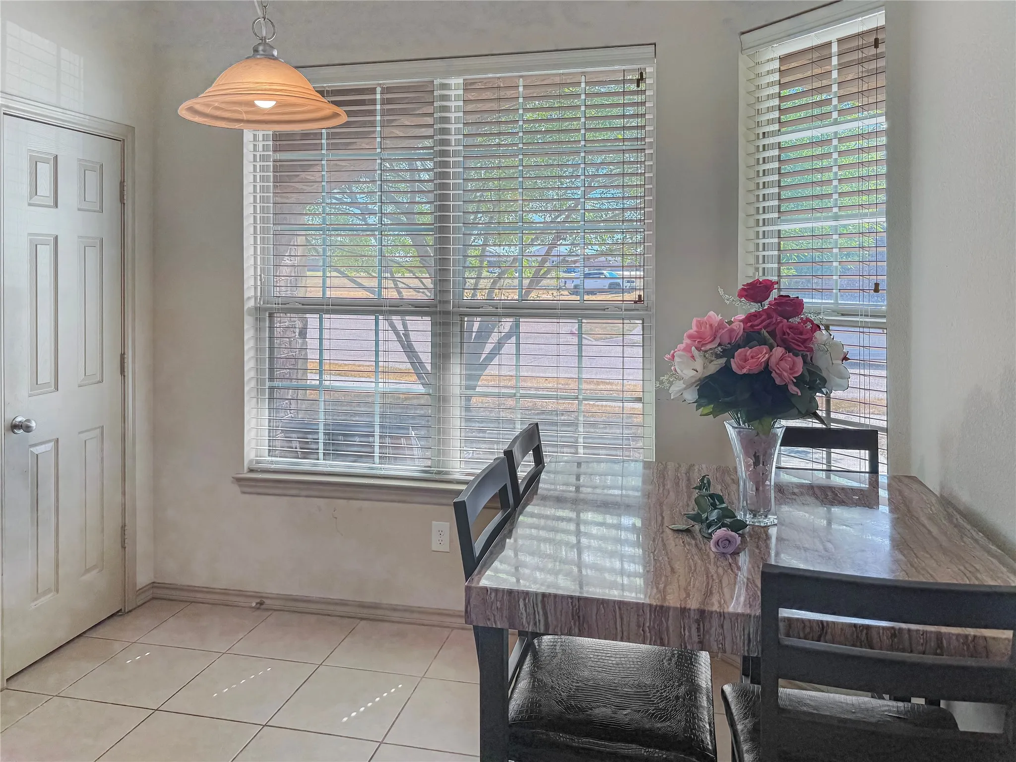 Single Family Residence For Sale in Dallas County , 1805 Overlook Drive, Lancaster, Texas 75146, 3 Bedroom, 2 Bathroom, 2 Garage spaces, 1,578 Sqft, built in 2013, mls#21384210, Real Estate Agent in Lancaster, Homes For Sale in Dallas county, Homes For Sale in Lancaster, Realtor in Lancaster Texas, Real Estate Brokerage Independent Realty Texas, Luminita Cordes Realtor