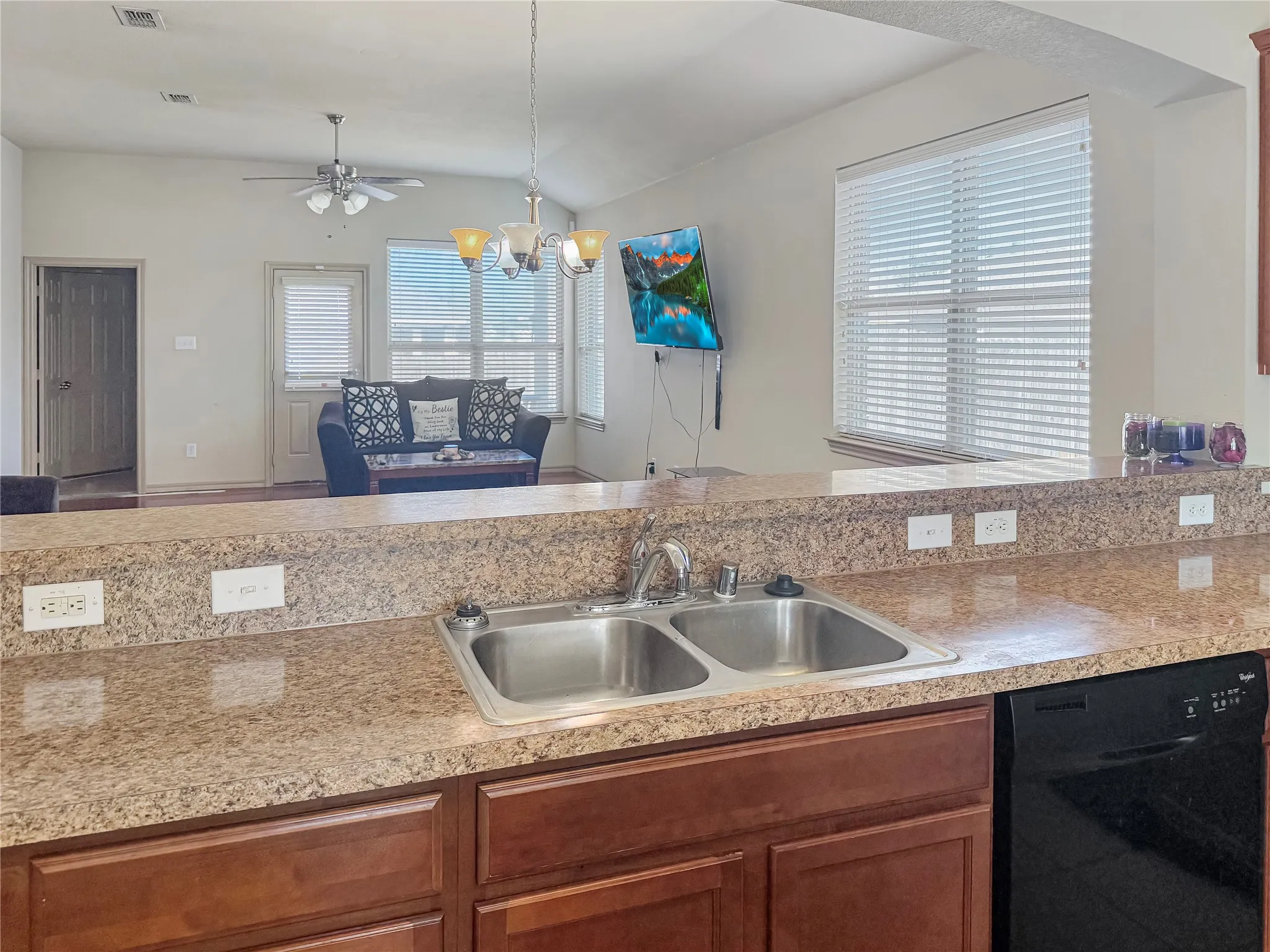 Single Family Residence For Sale in Dallas County , 1805 Overlook Drive, Lancaster, Texas 75146, 3 Bedroom, 2 Bathroom, 2 Garage spaces, 1,578 Sqft, built in 2013, mls#21384210, Real Estate Agent in Lancaster, Homes For Sale in Dallas county, Homes For Sale in Lancaster, Realtor in Lancaster Texas, Real Estate Brokerage Independent Realty Texas, Luminita Cordes Realtor